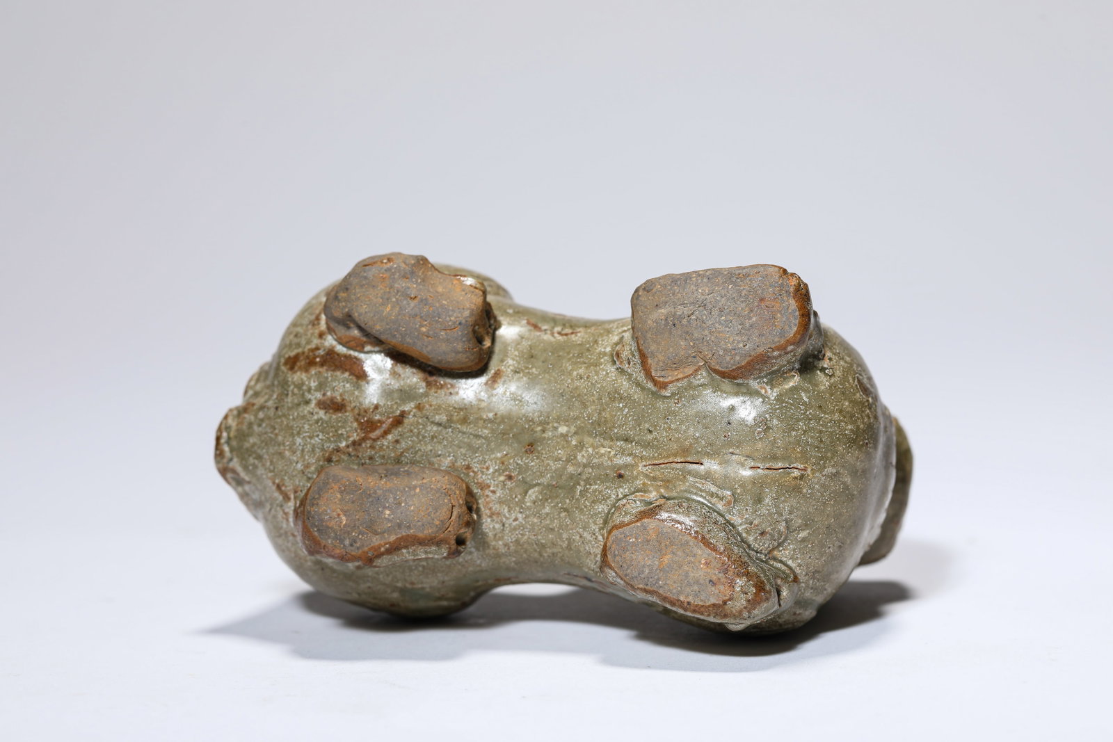 A CELADON-GLAZED INCENSE HOLDER - 6