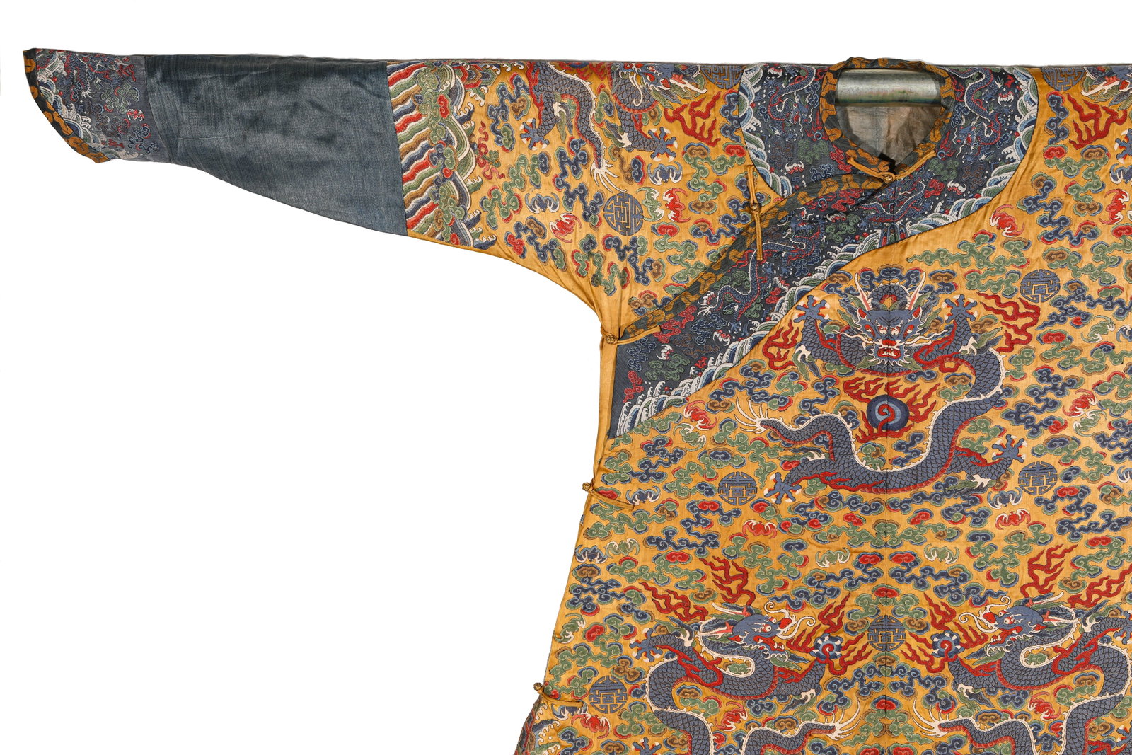 A ‘DRAGON’ ROBE - 4