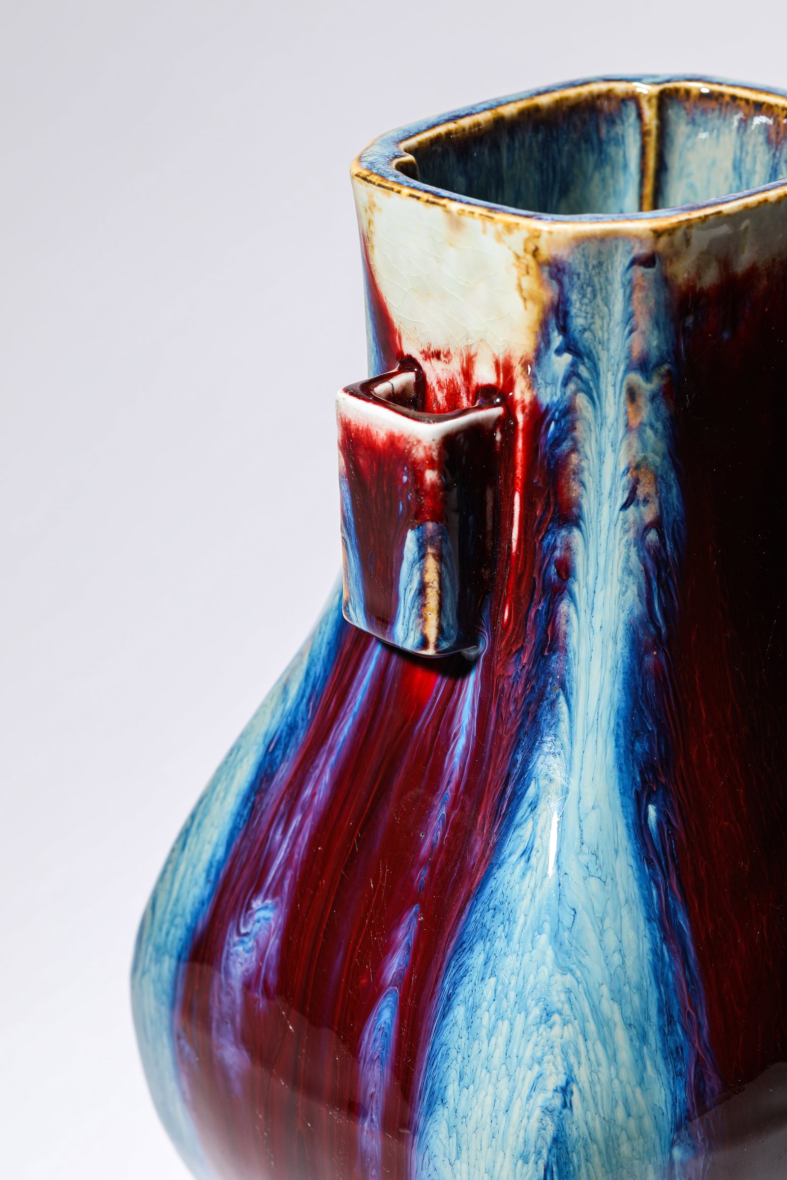 A FLAMBE-GLAZED VASE - 6