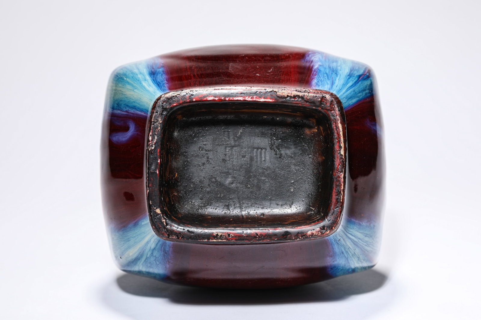 A FLAMBE-GLAZED VASE - 7