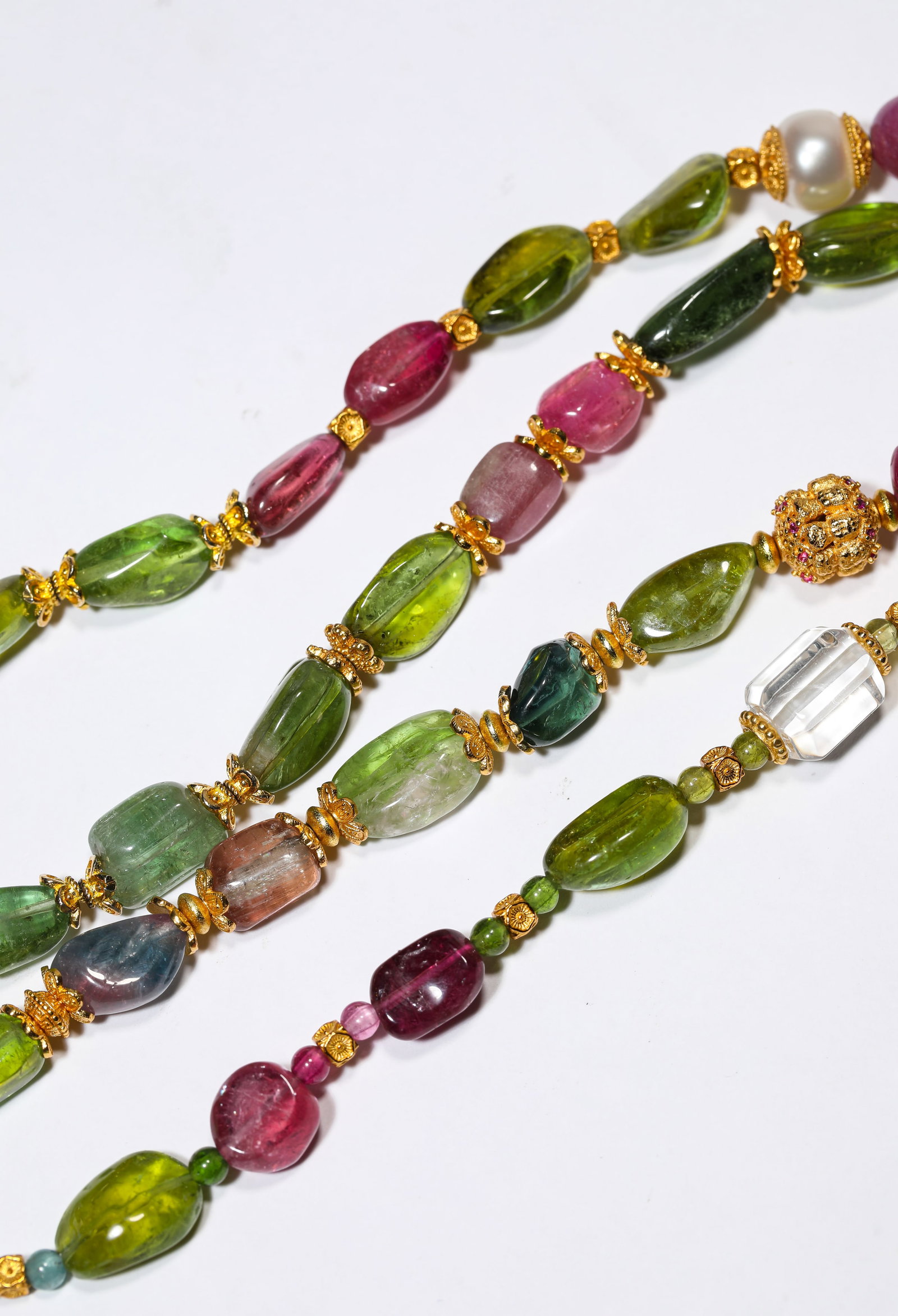 A TOURMALINE NECKLACE - 5