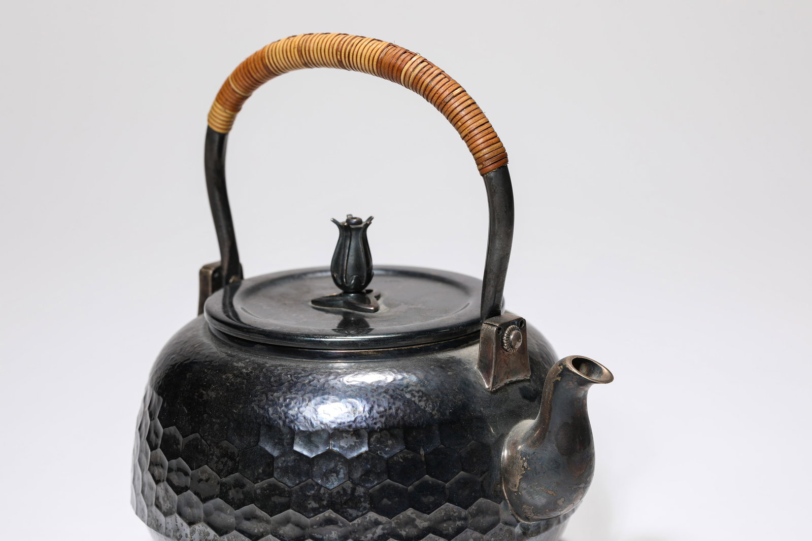 A SILVER POT - 4