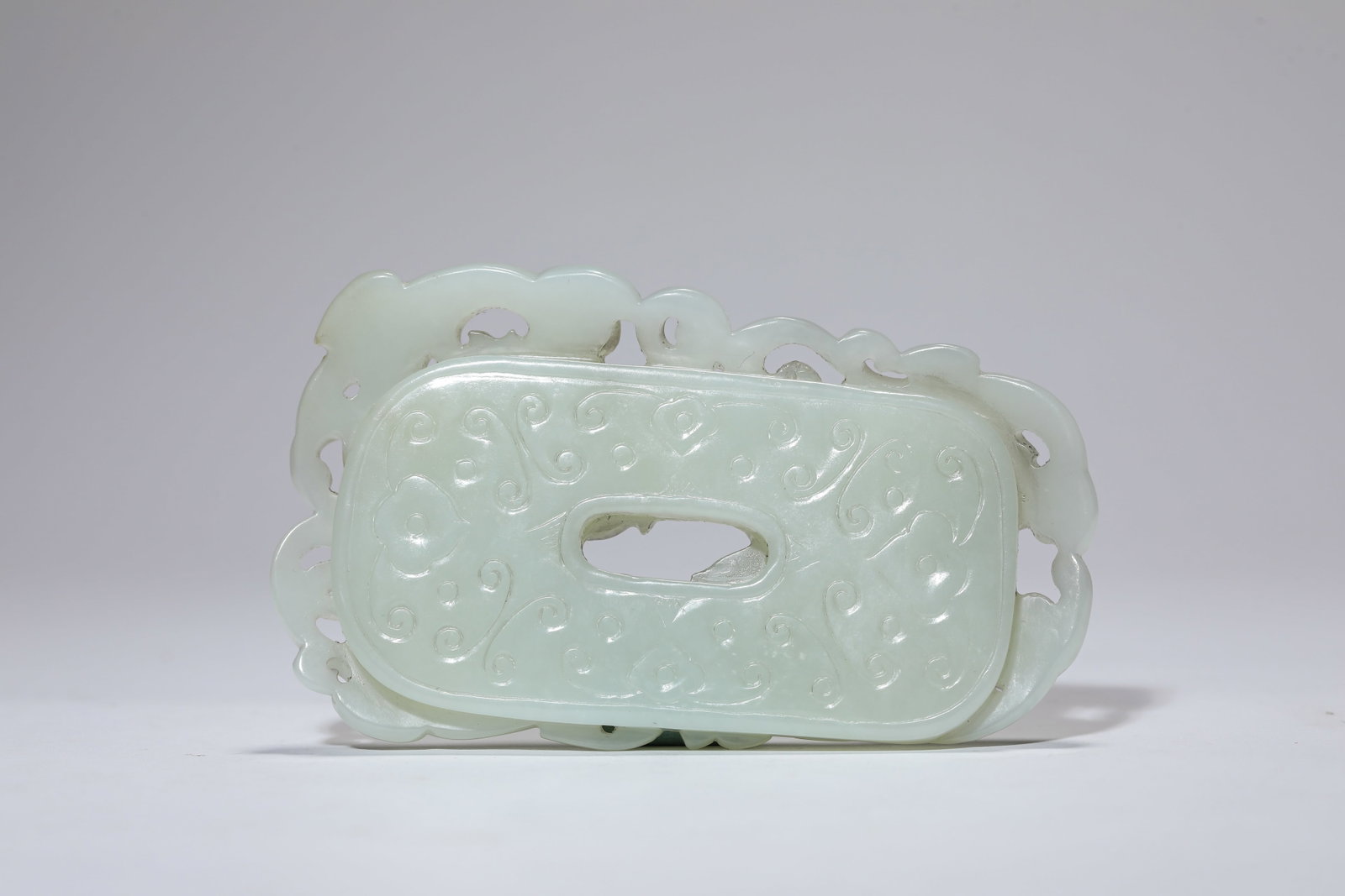 A JADE ‘CHI-DRAGON’ PLAQUE - 2