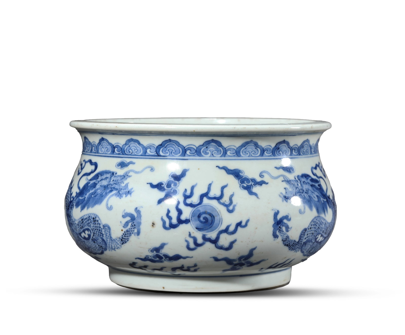 A BLUE AND WHITE 'DRAGON' CENSER: A BLUE AND WHITE 'DRAGON' CENSER Description: Dimensions: Width: 23.8 cm x Height: 14.6 cm. All measurements are approximate.