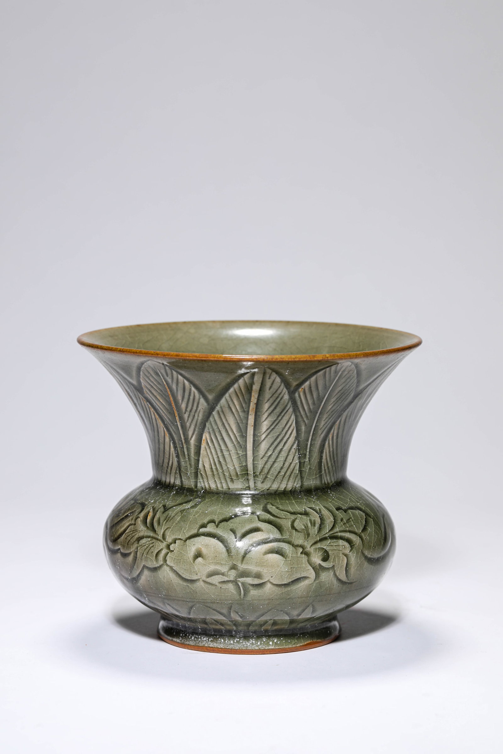 A YAOZHOU-TYPE SPITTOON - 2
