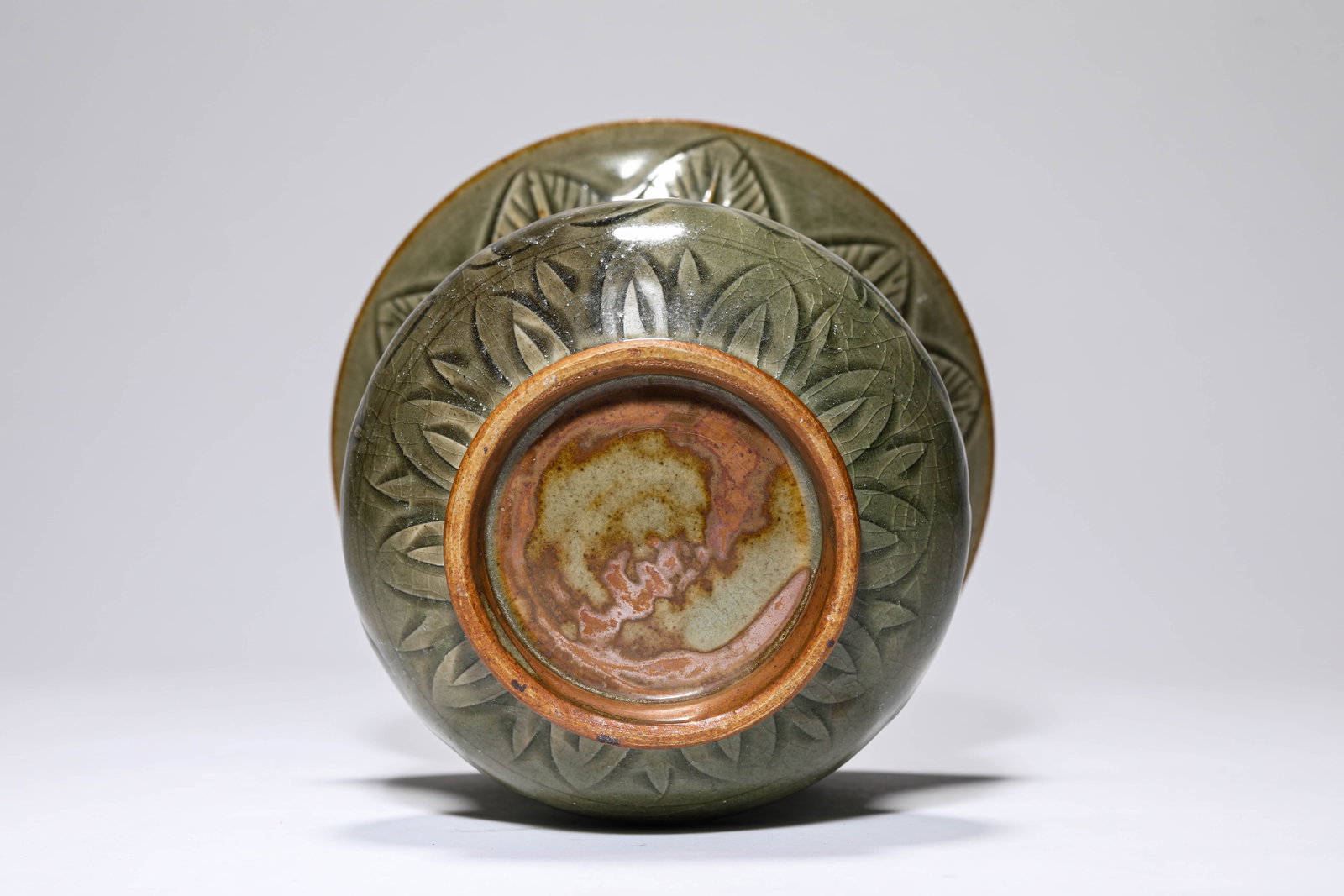 A YAOZHOU-TYPE SPITTOON - 5