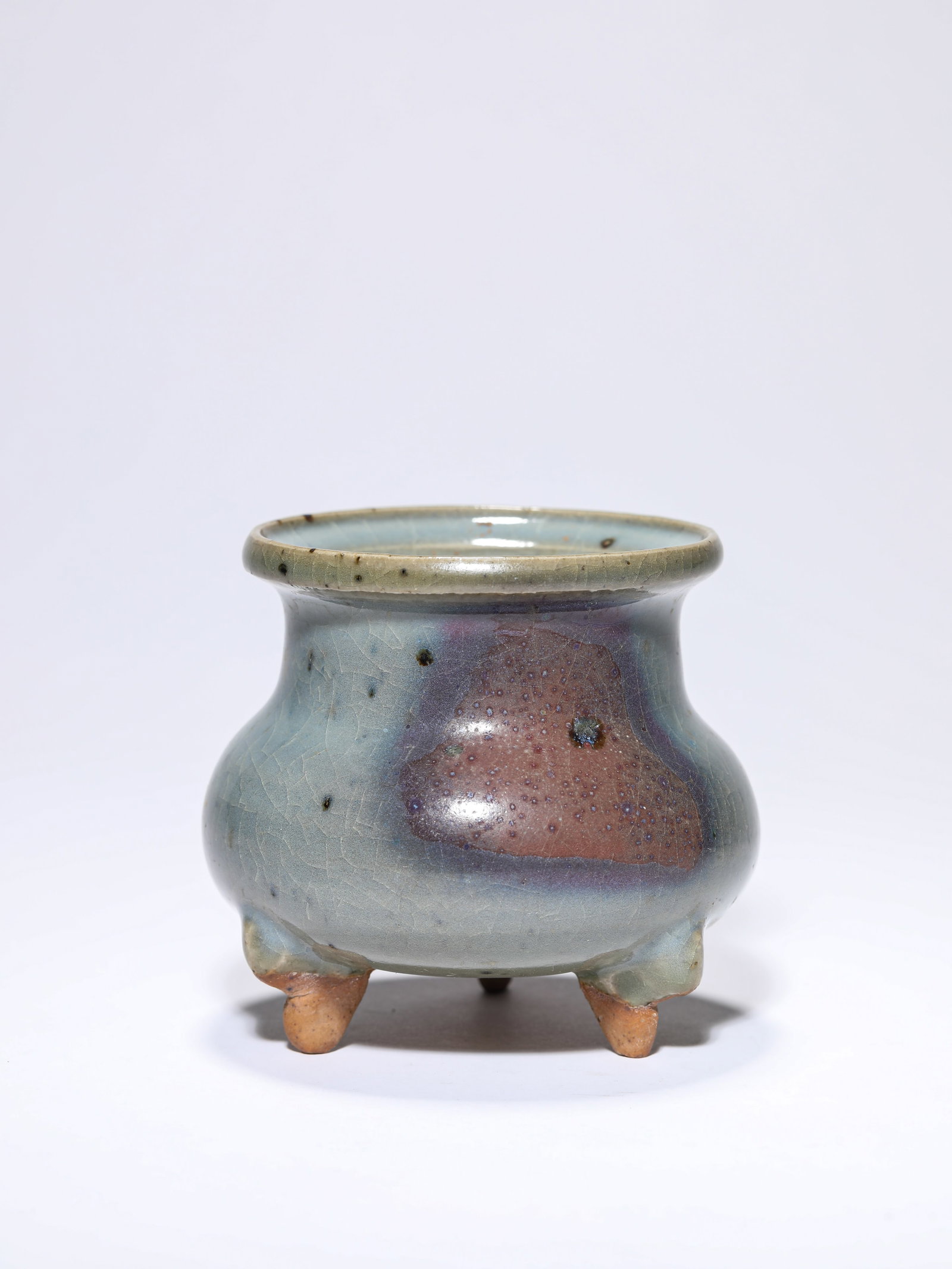 A JUN-TYPE TRIPOD CENSER - 4