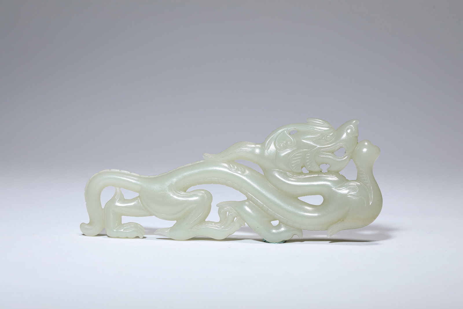 A JADE ‘DRAGON’ ORNAMENT - 2