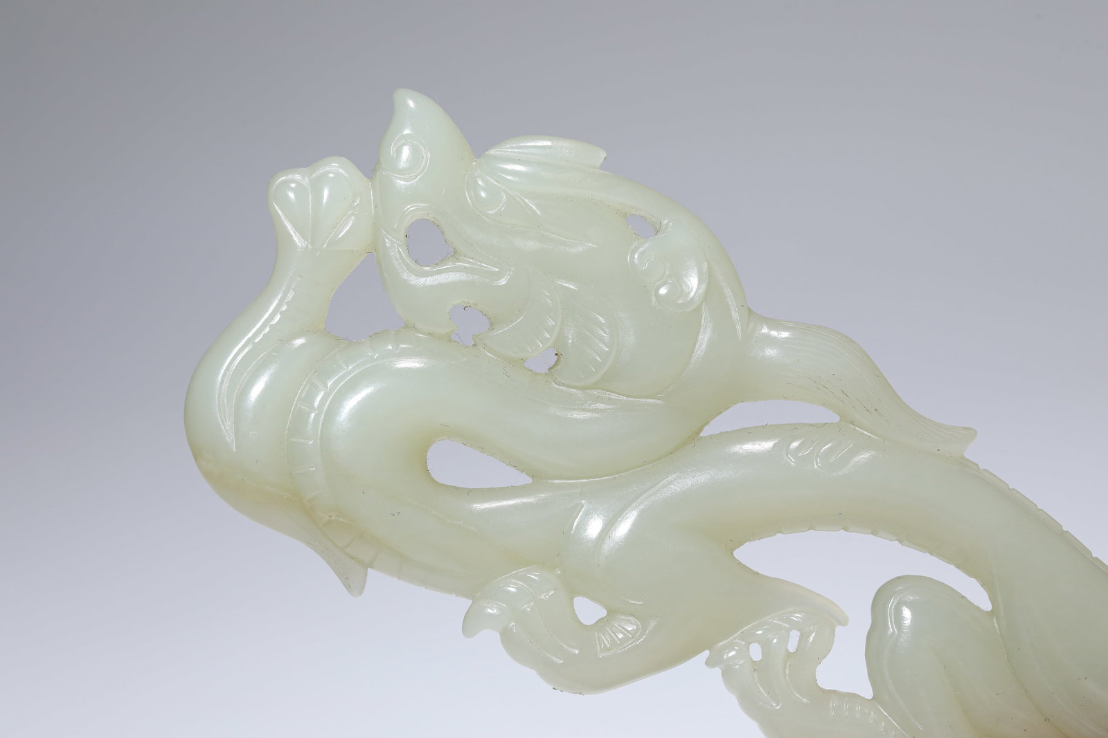 A JADE ‘DRAGON’ ORNAMENT - 3