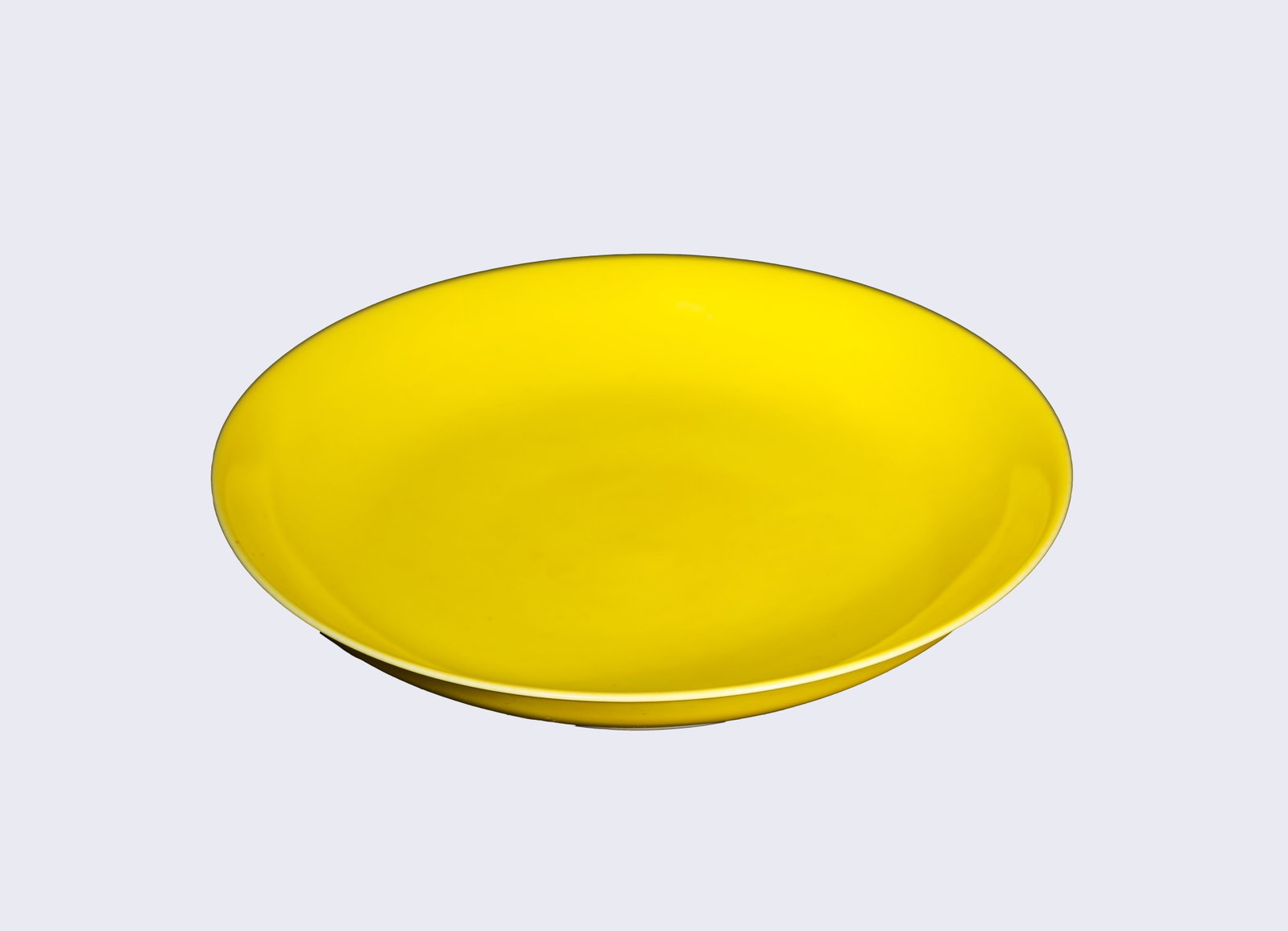 A LEMON-YELLOW-GLAZED DISH - 4