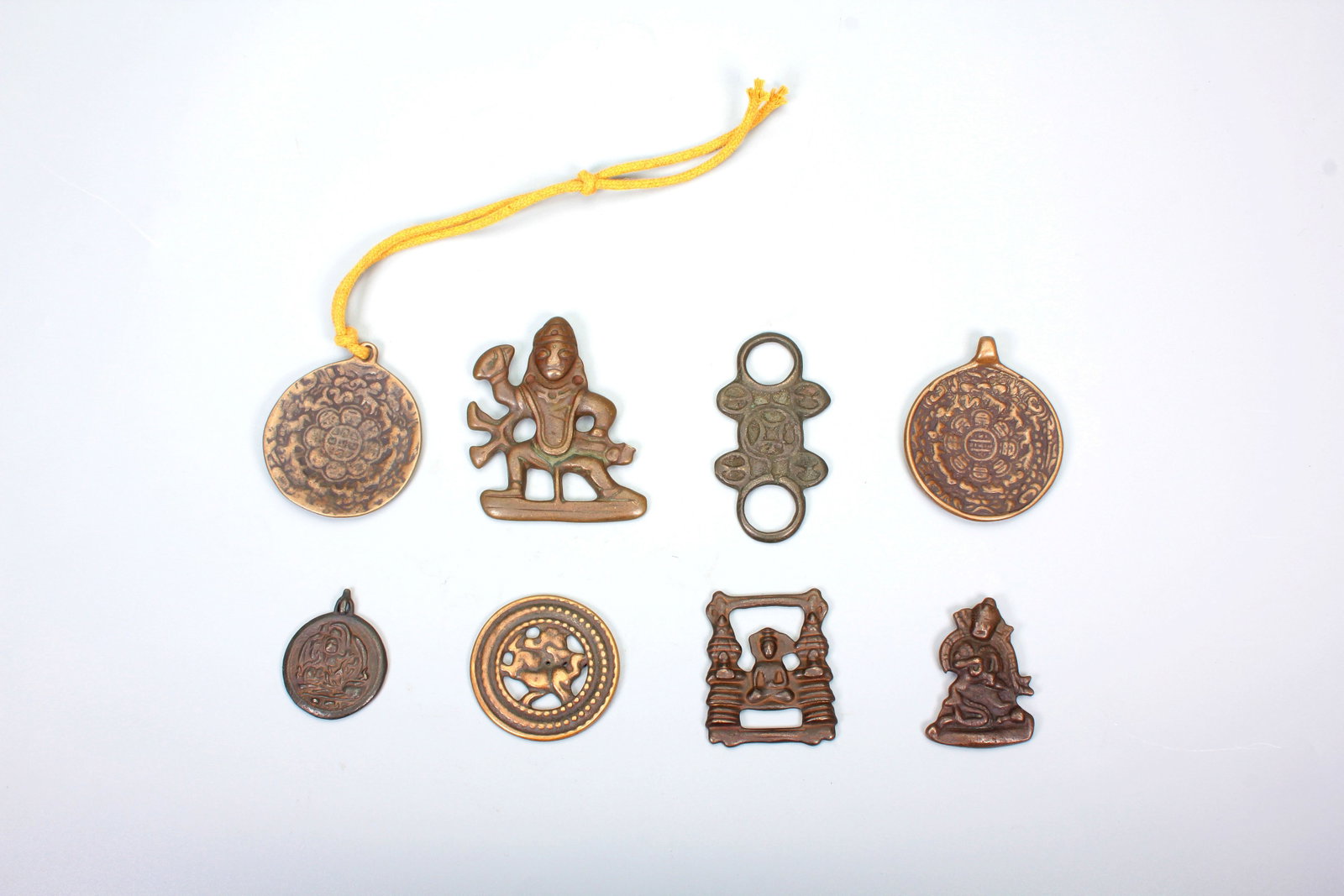 A SET OF TIBETAN ORNAMENT: A SET OF TIBETAN ORNAMENT L:3.7-6.1CM,W:2.8-5.1CM