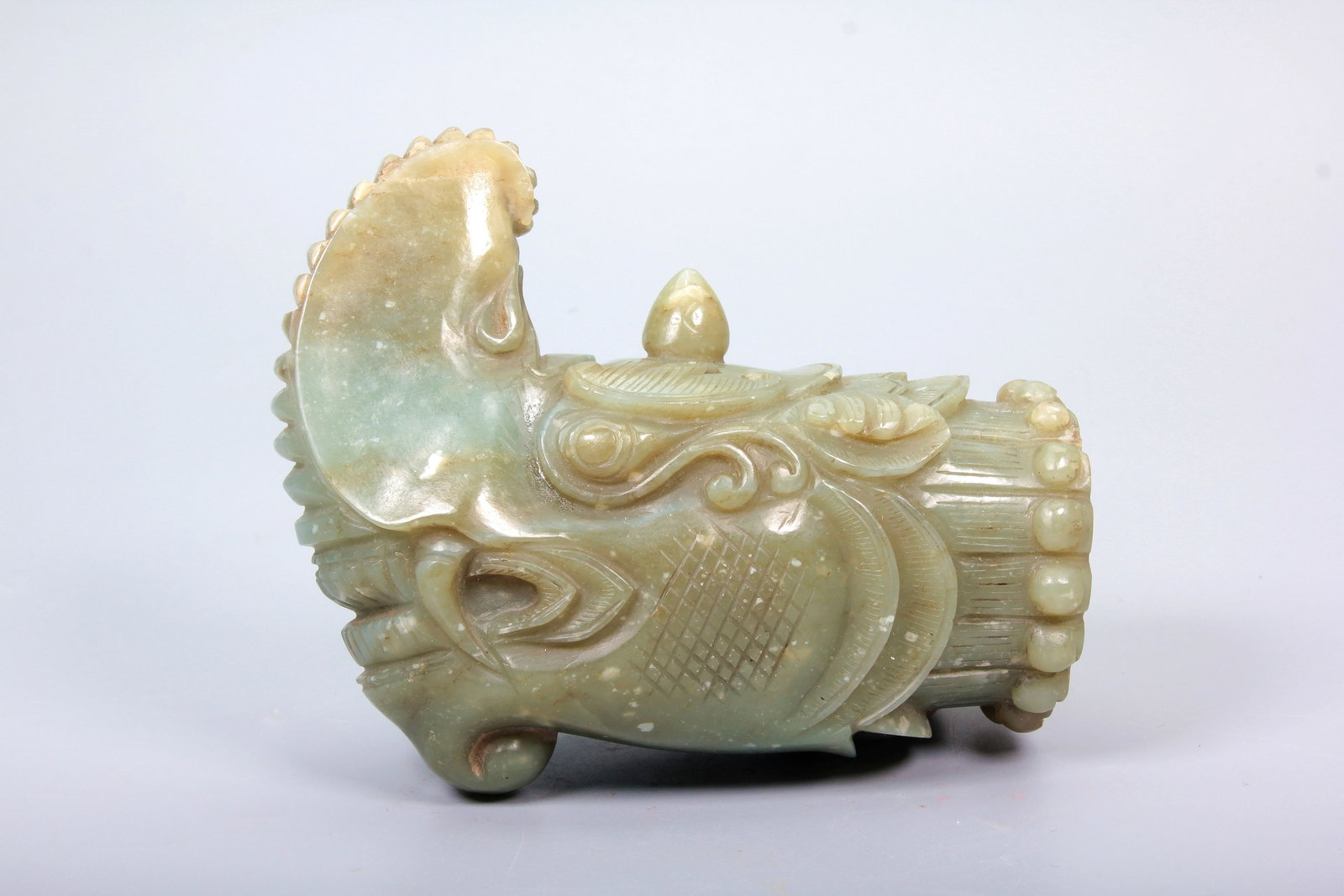 A HETIAN JADE DRAGON HEAD - 2