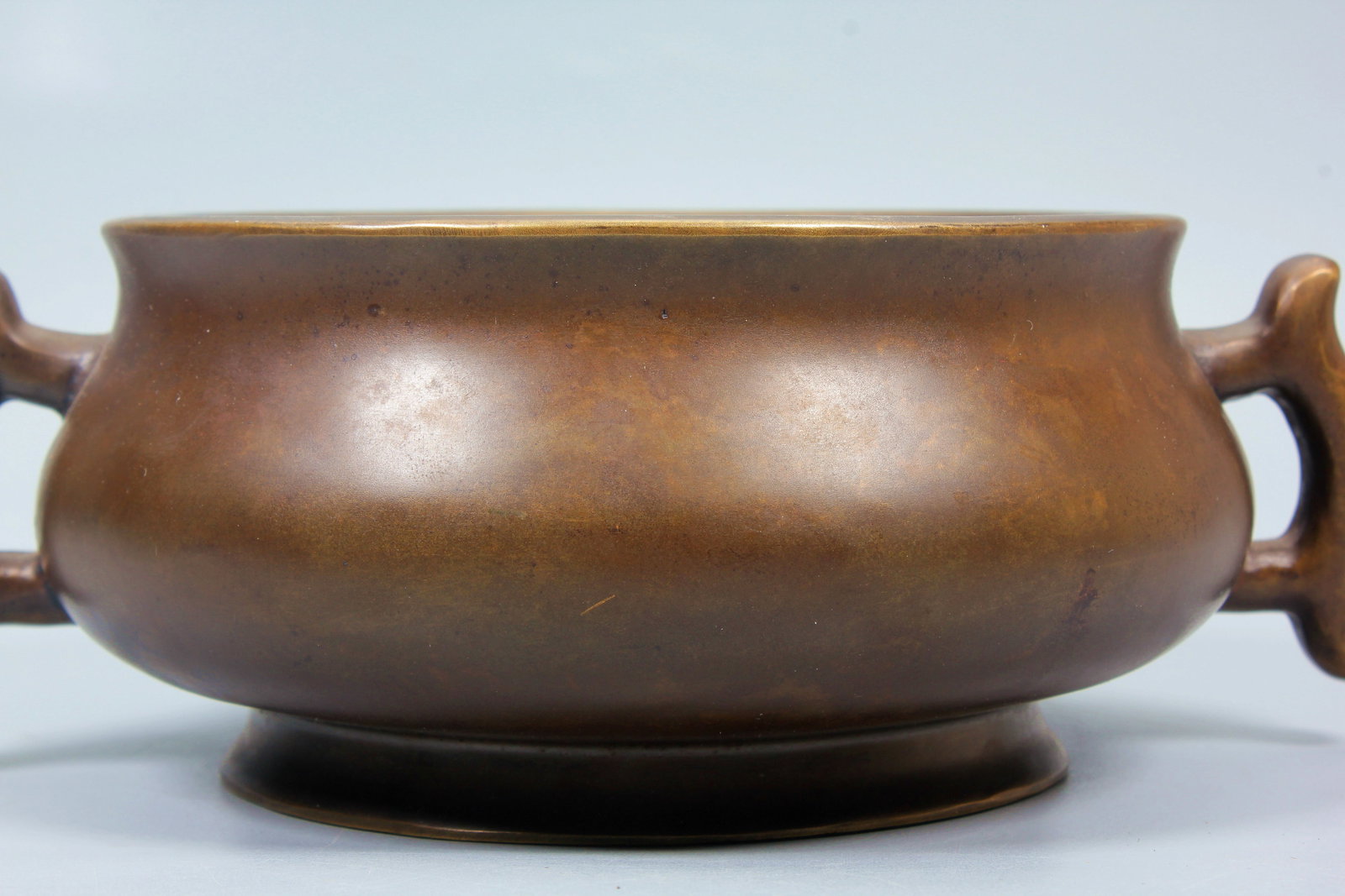 A HALBERD EAR BRONZE CENSER - 2