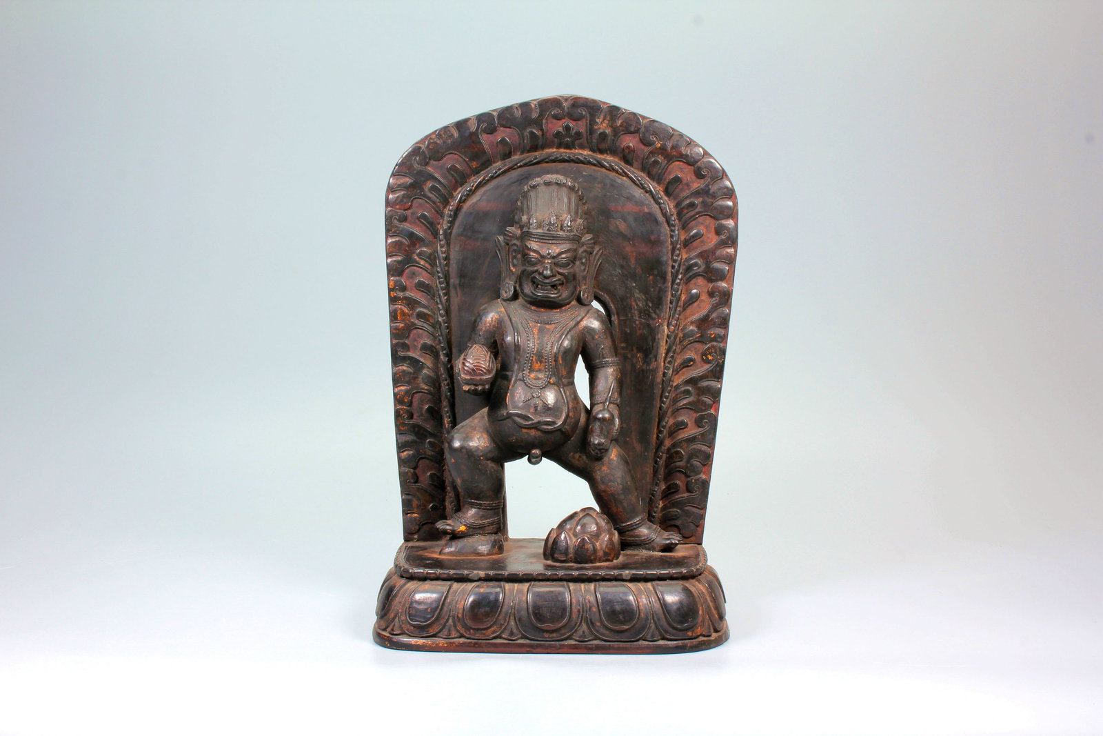 A NEPAL BLACK STONE BLACK GOD OF WEALTH: A NEPAL BLACK STONE BLACK GOD OF WEALTH H:26.7CM,L:10.4CM,W:17.7CM