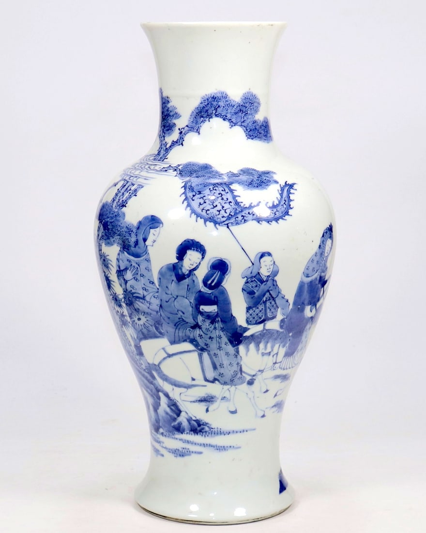 A BLUE AND WHITE 'DREAM OF THE RED CHAMBER' SPRING TOUR GUANYIN VASE: A BLUE AND WHITE 'DREAM OF THE RED CHAMBER' SPRING TOUR GUANYIN VASE H:46.5CM,D:13.8CM