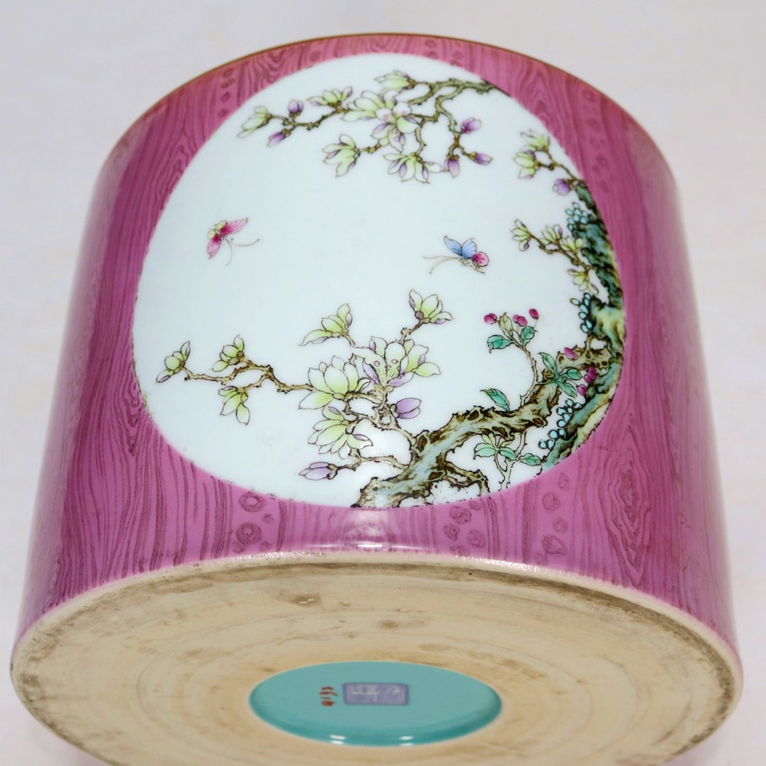 A BIONIC WOOD GLAZE OPENWORK FLORAL BRUSH HOLDER - 7