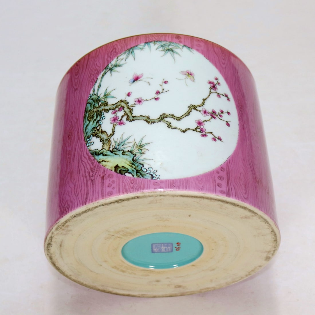 A BIONIC WOOD GLAZE OPENWORK FLORAL BRUSH HOLDER - 8