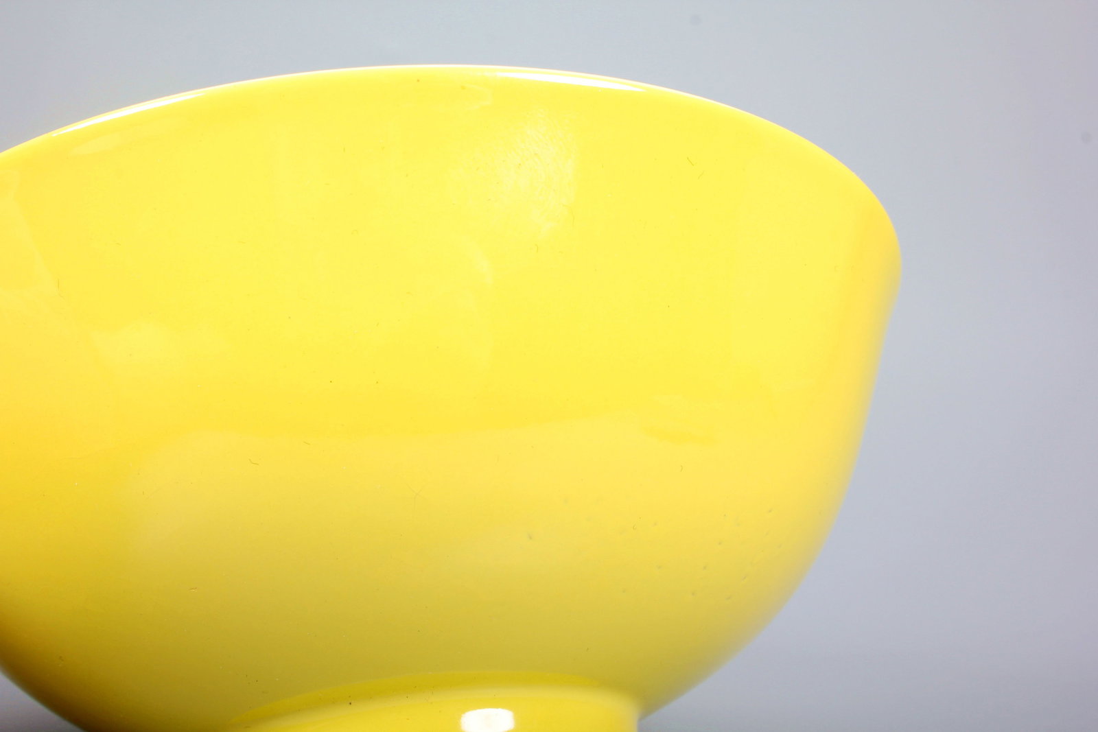 A YELLOW GLAZED BOWL - 2