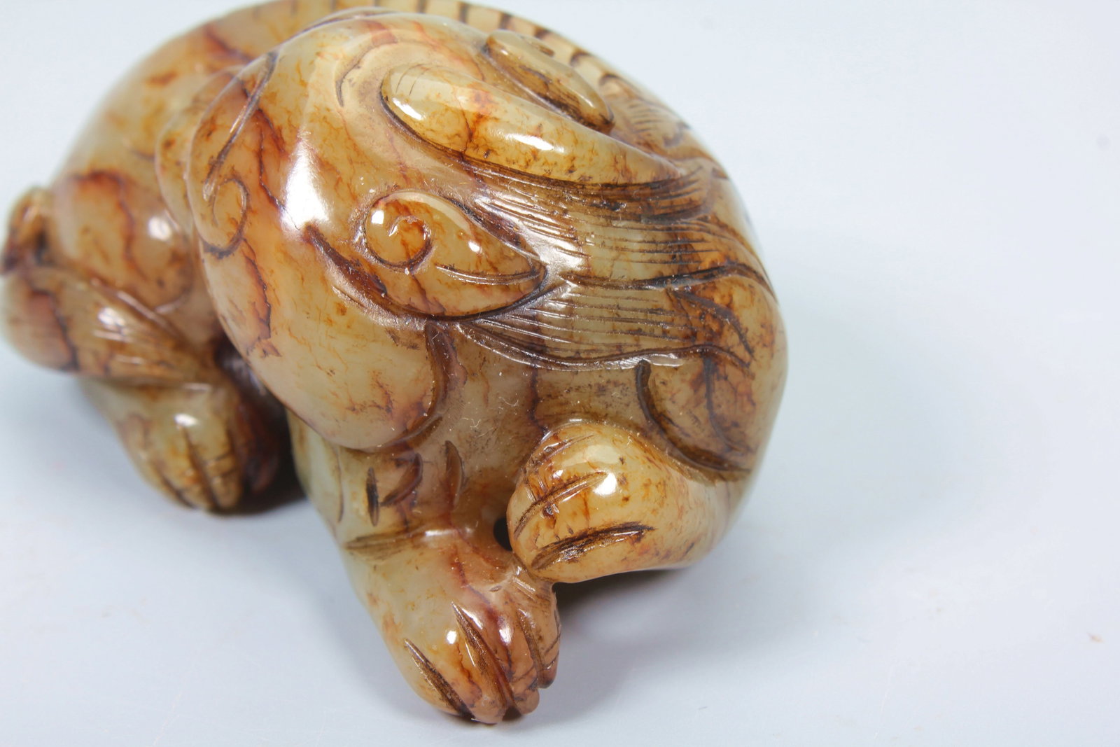 A HETIAN JADE AUSPICIOUS BEAST ORNAMENT - 6