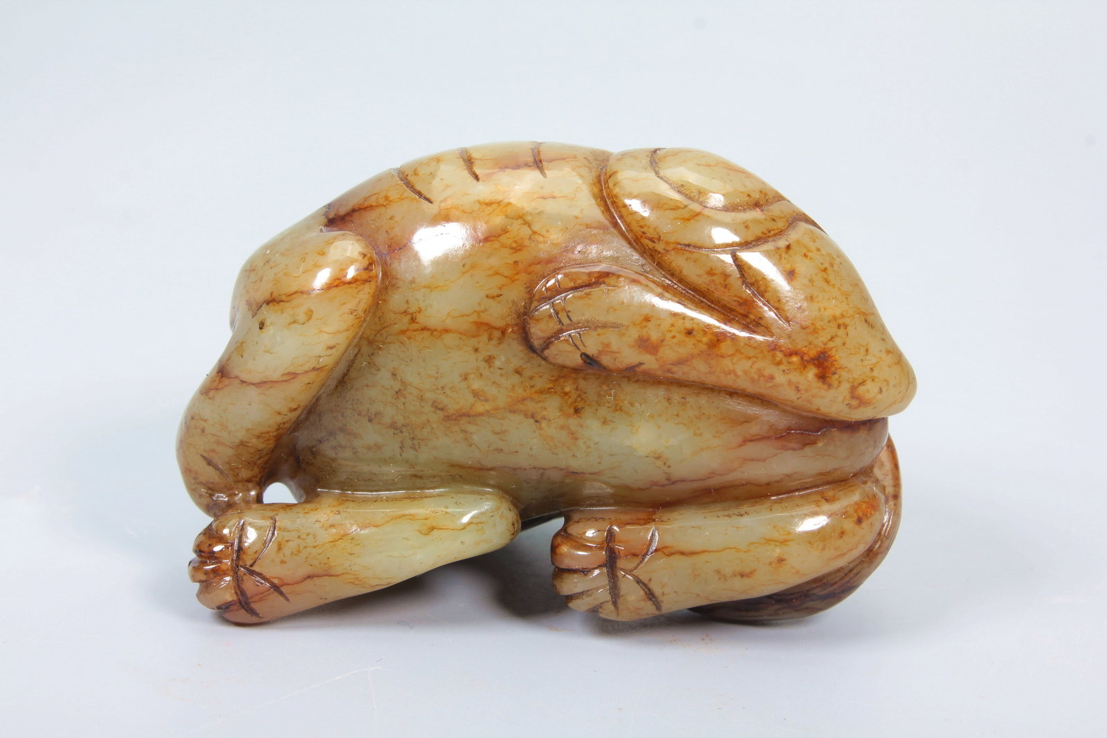 A HETIAN JADE AUSPICIOUS BEAST ORNAMENT - 8