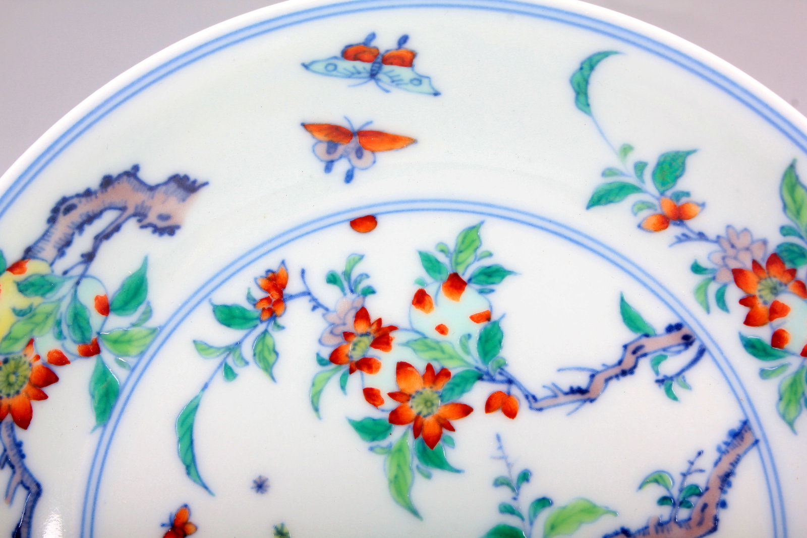 A DOUCAI 'AUSPICIOUSNESS AND LONGEVITY' DISH - 2