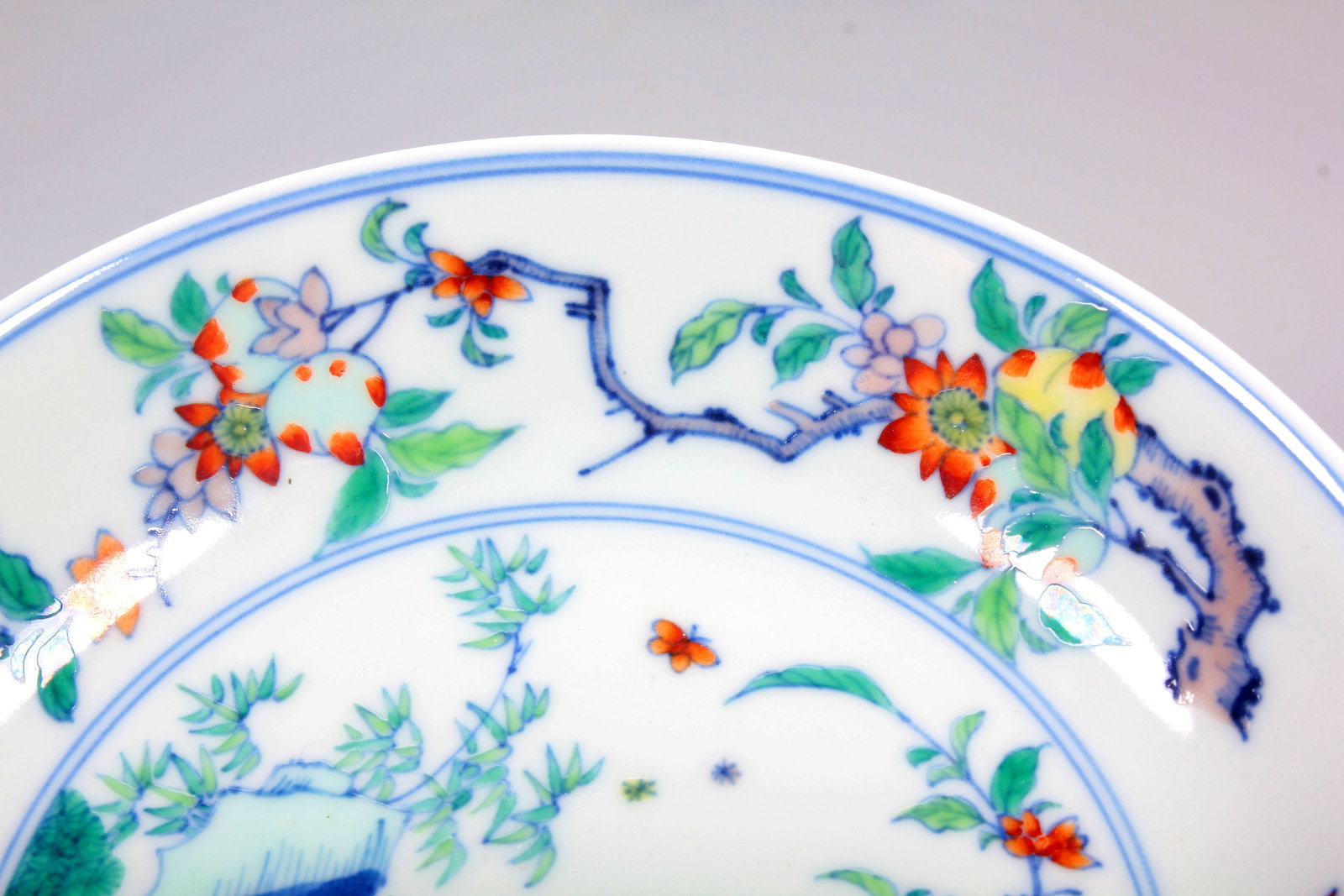 A DOUCAI 'AUSPICIOUSNESS AND LONGEVITY' DISH - 4