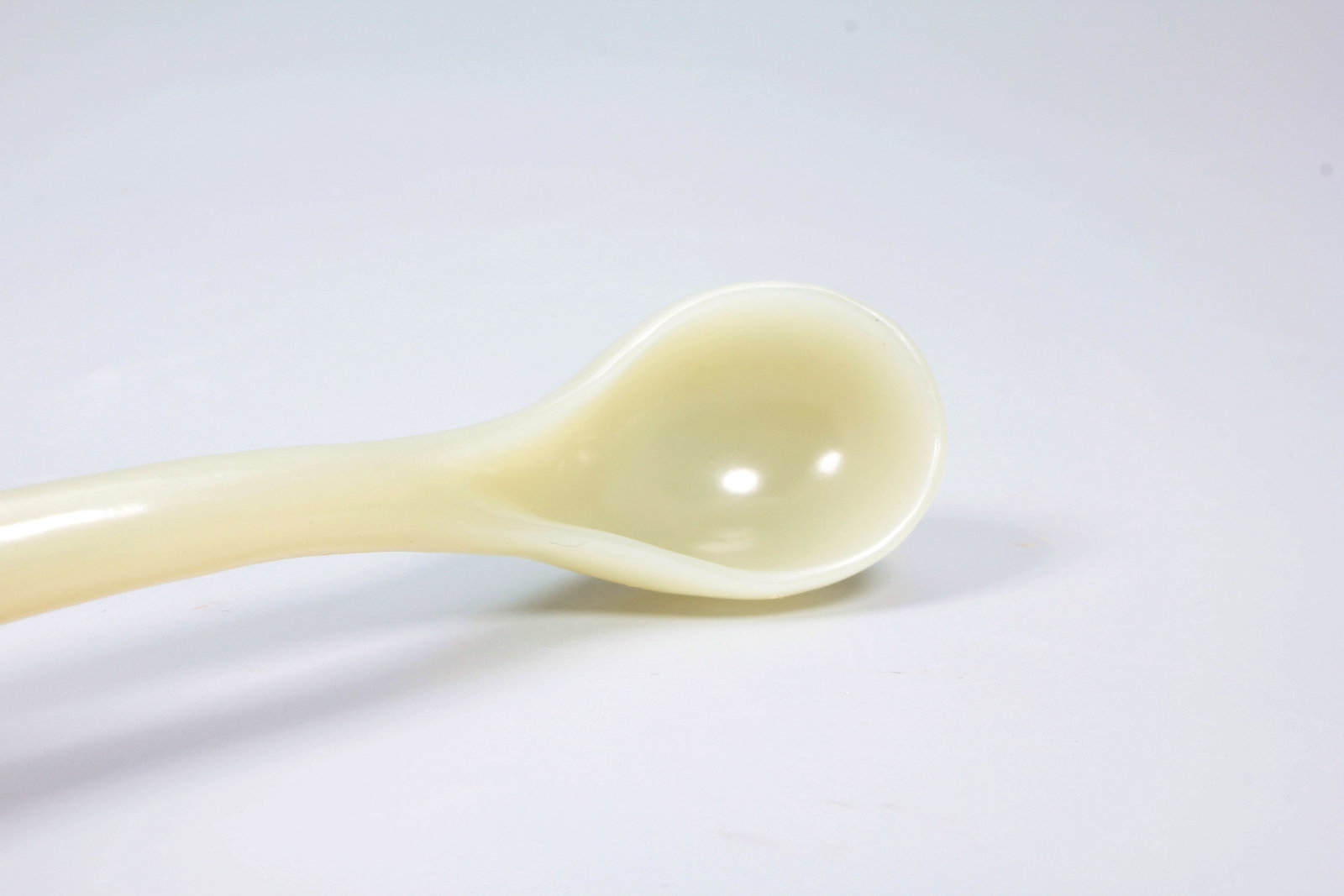 A HETIAN JADE DRAGON HEAD SPOON - 5