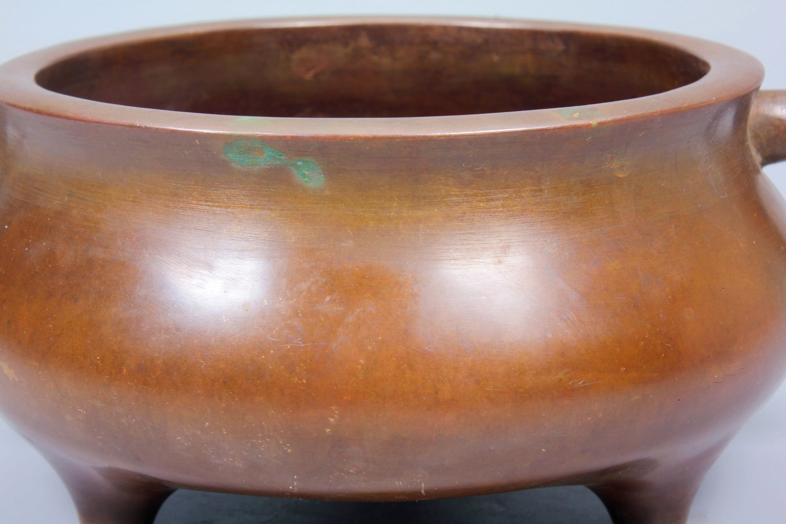 A BRONZE SUTRA WEIGHT CENSER - 6