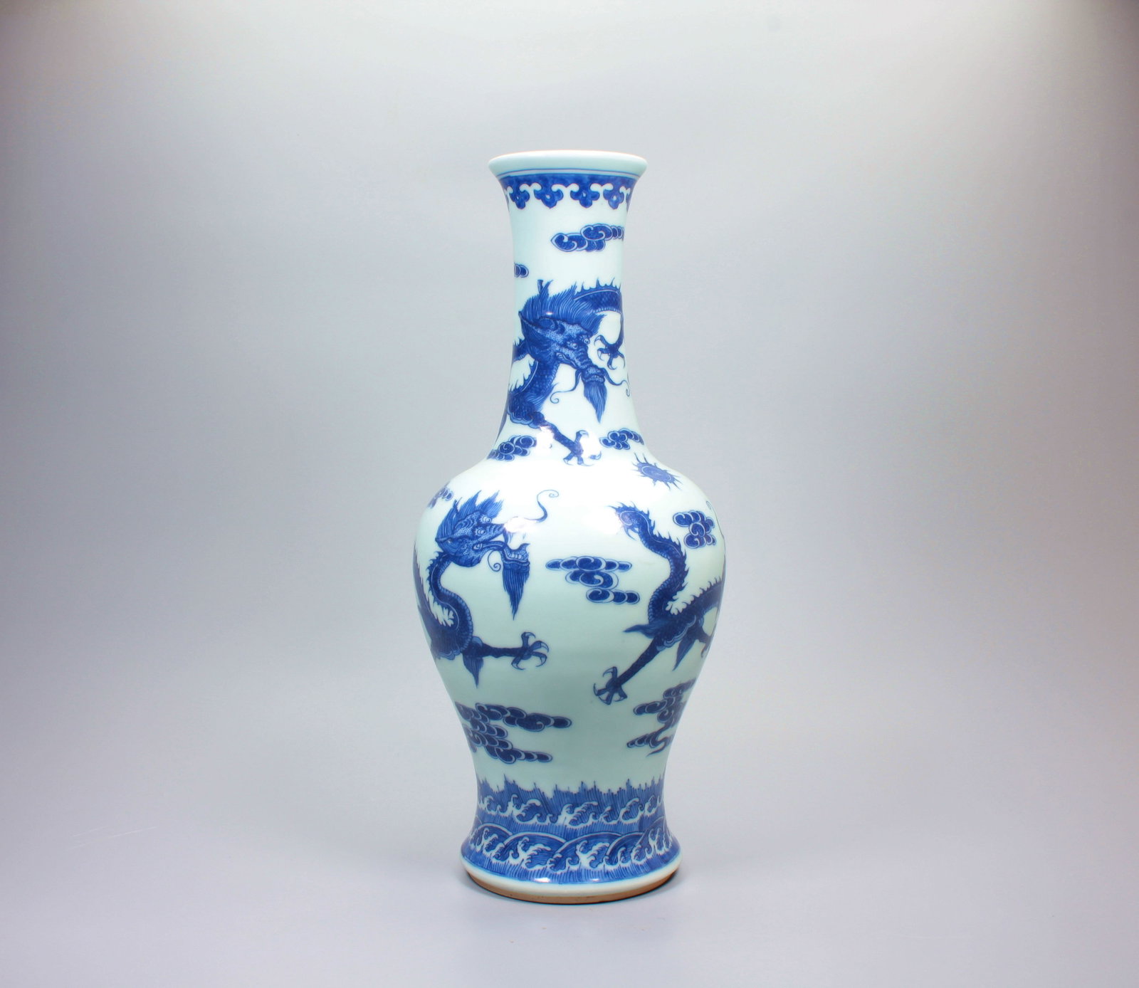 A BLUE AND WHITE DRAGON AMONG CLOUDS APPRECIATION VASE: A BLUE AND WHITE DRAGON AMONG CLOUDS APPRECIATION VASE H:43.5CM,D:19.5CM