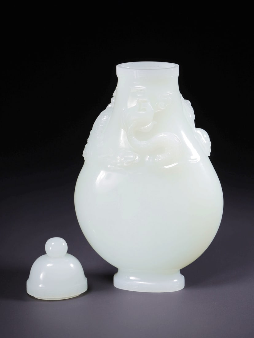 A HETIAN WHITE JADE DRAGON PATTERN VASE - 3