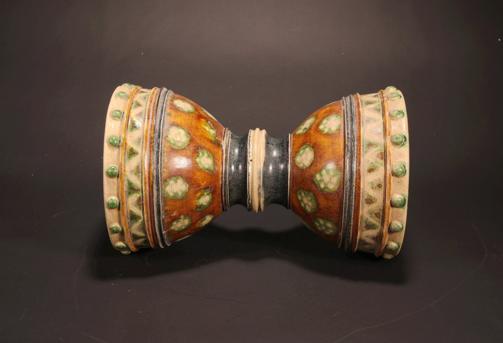 A TANG DYNASTY SANCAI GRAIN PATTERN DRUM - 5