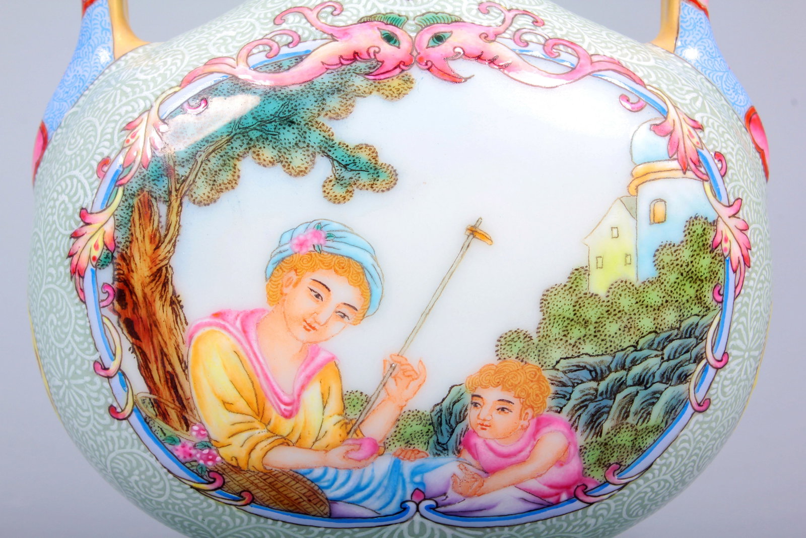 A ENAMEL FLASK OPENWORK FIGURE RUYI DOUBLE-GOURD VASE - 6