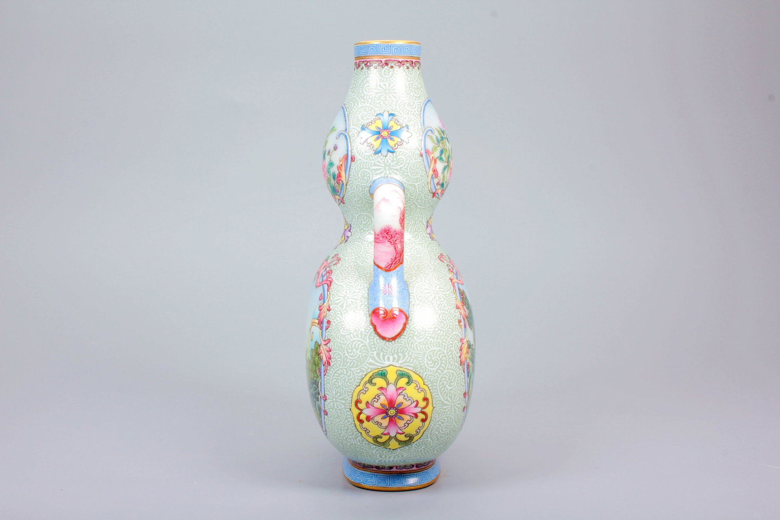 A ENAMEL FLASK OPENWORK FIGURE RUYI DOUBLE-GOURD VASE - 7