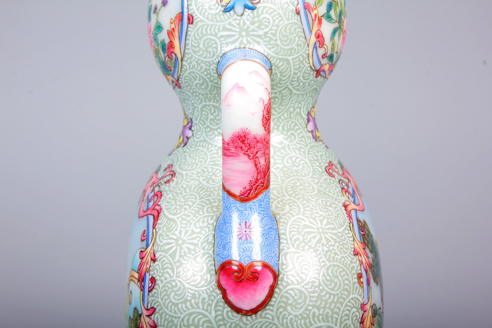 A ENAMEL FLASK OPENWORK FIGURE RUYI DOUBLE-GOURD VASE - 9
