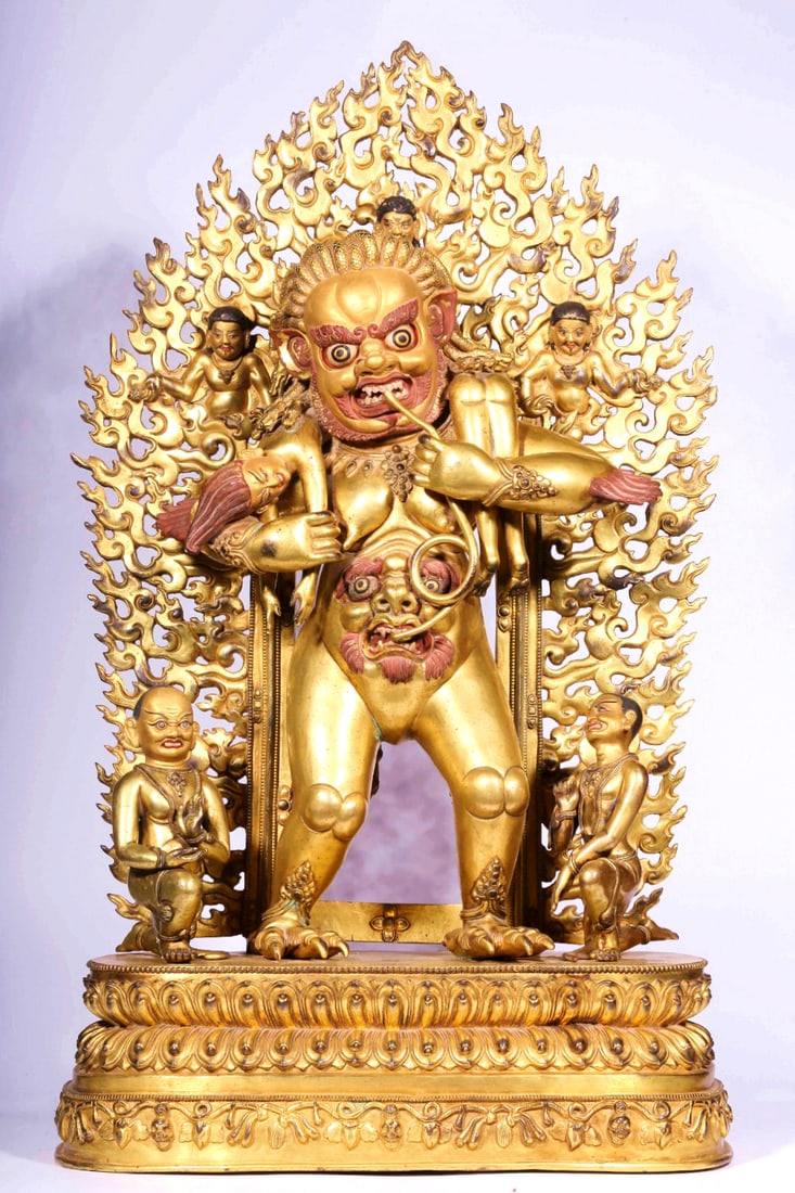A GILT BRONZE FIGURE OF MAHAKALA: A GILT BRONZE FIGURE OF MAHAKALA H:66.5CM,L:39CM,W:20CM,25100G
