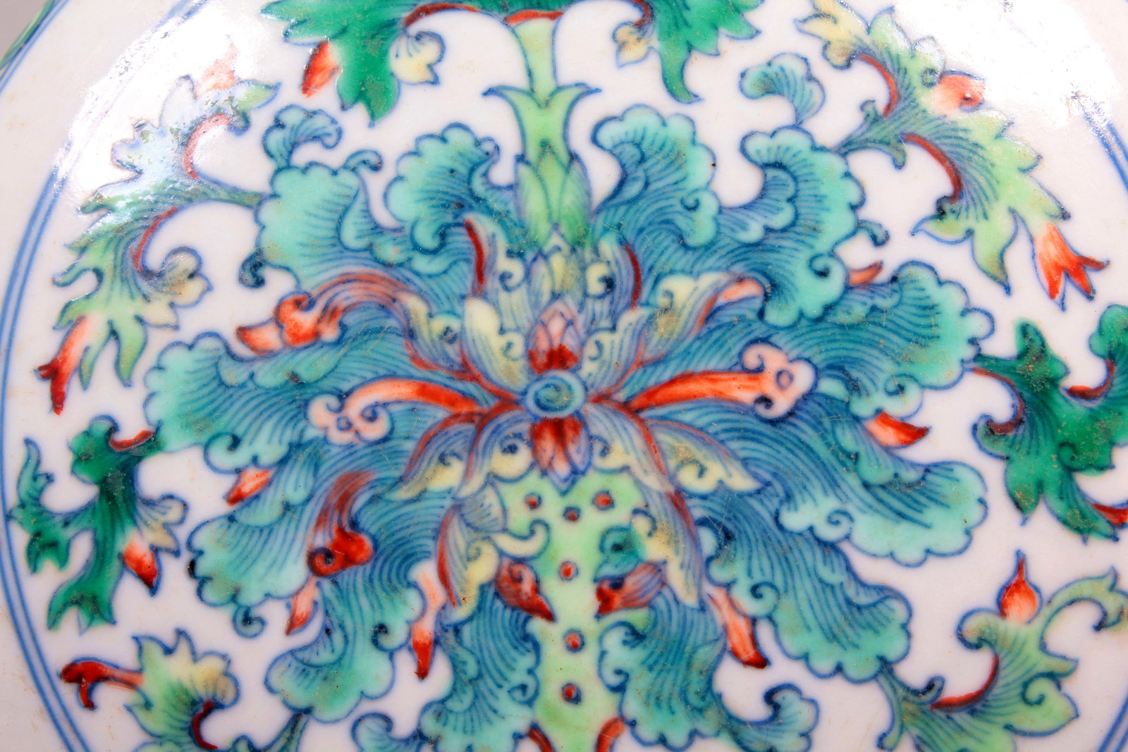 A DOUCAI FLOWER PATTERN EMBROIDERED STOOL - 7
