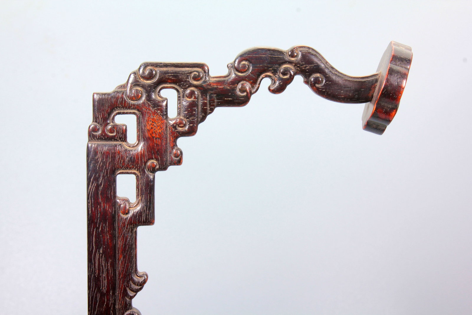 A ZITAN DRAGON PATTERN WOOD STAND PAIR - 5