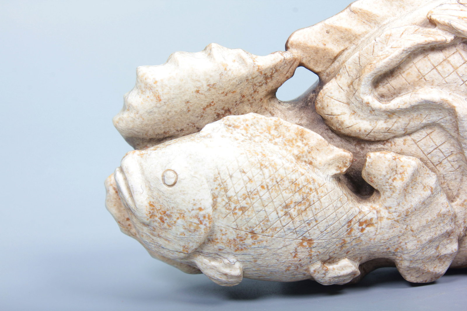 A HIGH ANCIENT JADE FISH ORNAMENT - 3
