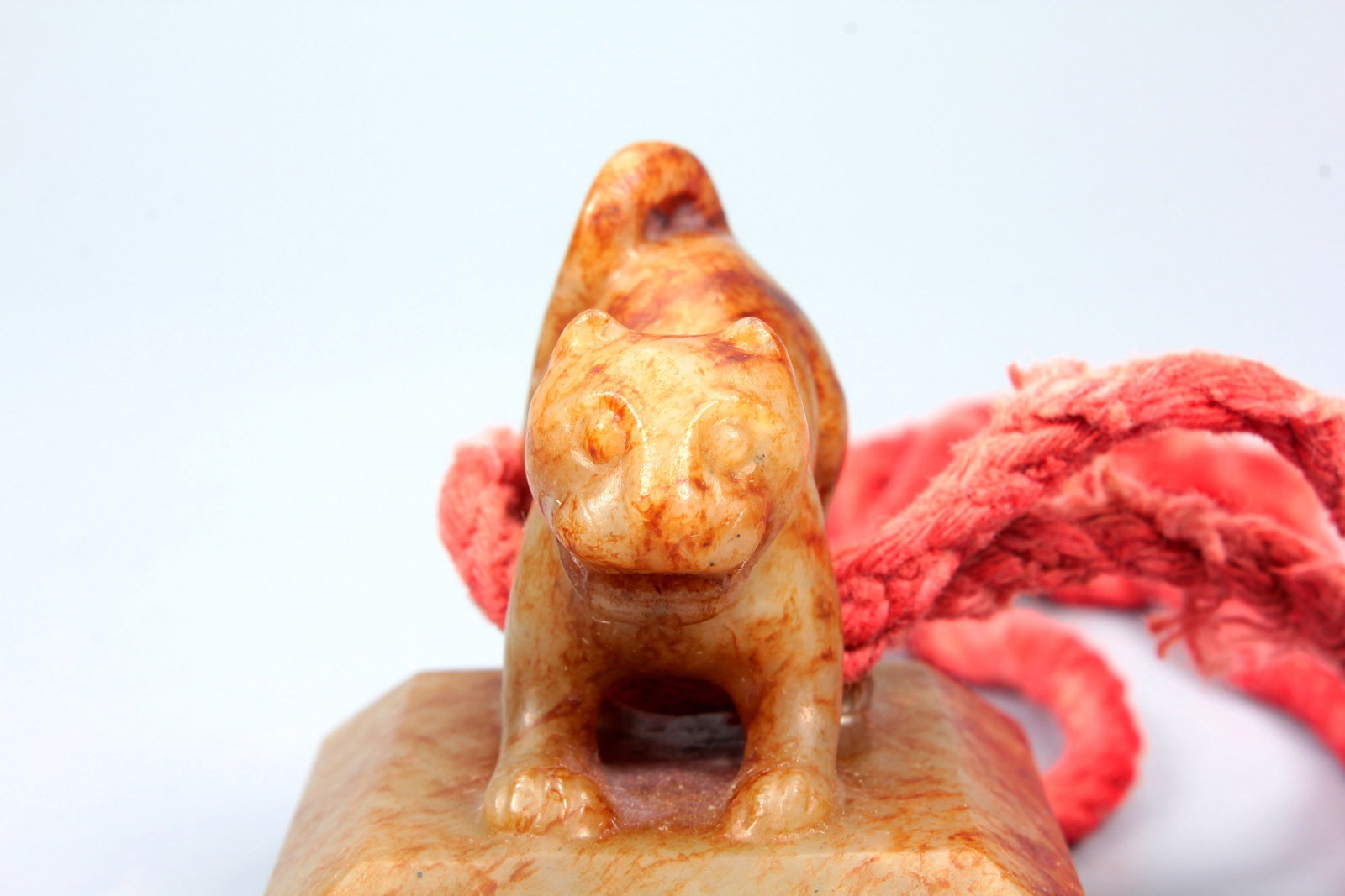 A HETIAN JADE TIGER KNOB SEAL - 3
