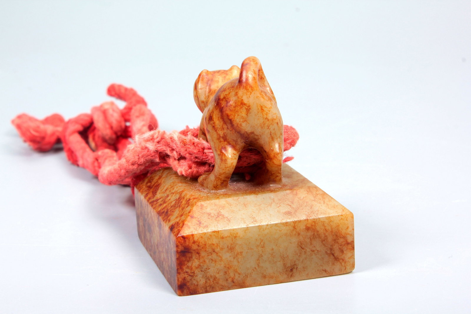 A HETIAN JADE TIGER KNOB SEAL - 6