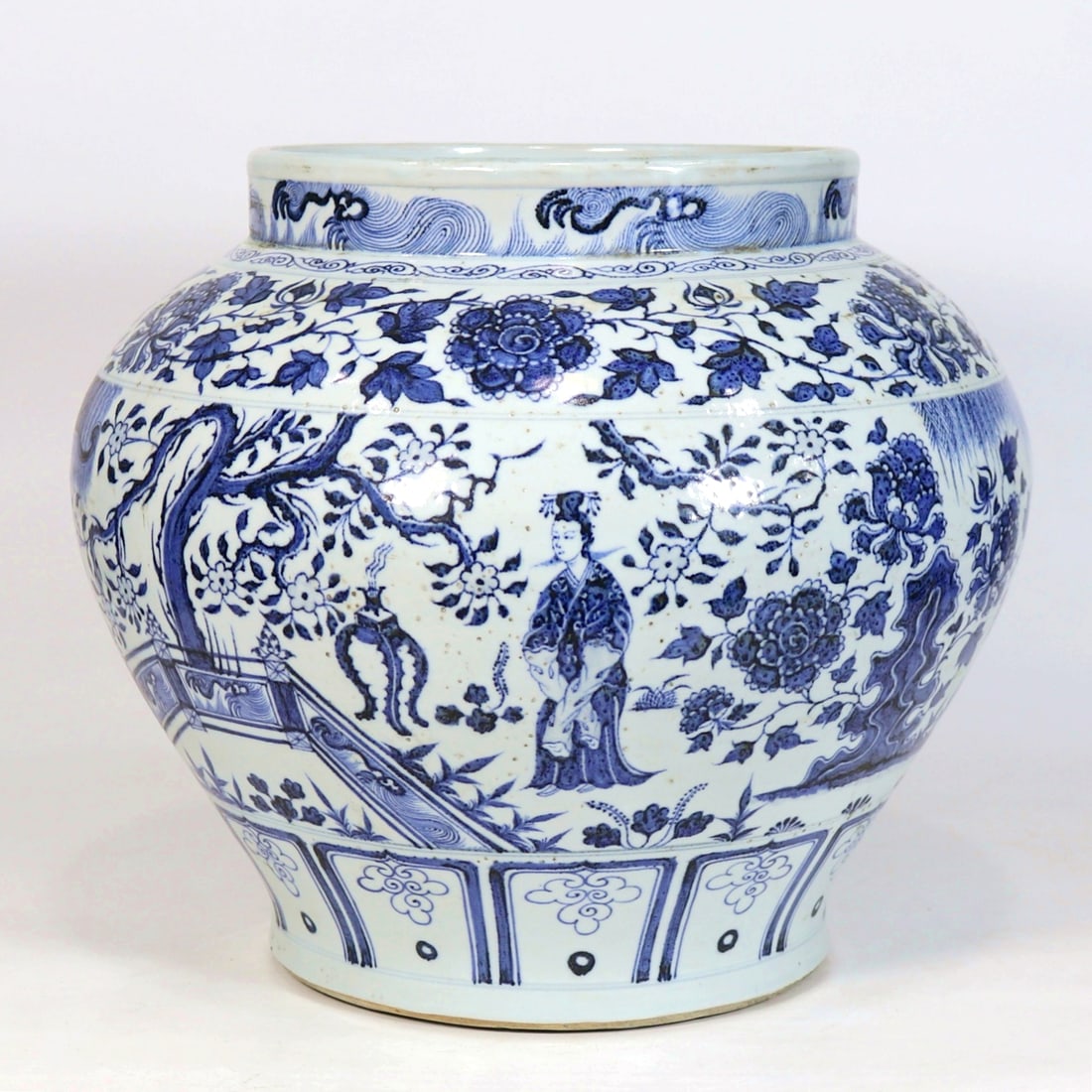 A YUAN DYNASTY BLUE AND WHITE 'ROMANCE OF THE WESTERN CHAMBER' INCENSE BURNER JAR: A YUAN DYNASTY BLUE AND WHITE 'ROMANCE OF THE WESTERN CHAMBER' INCENSE BURNER JAR H:29.2CM,D:21.5CM