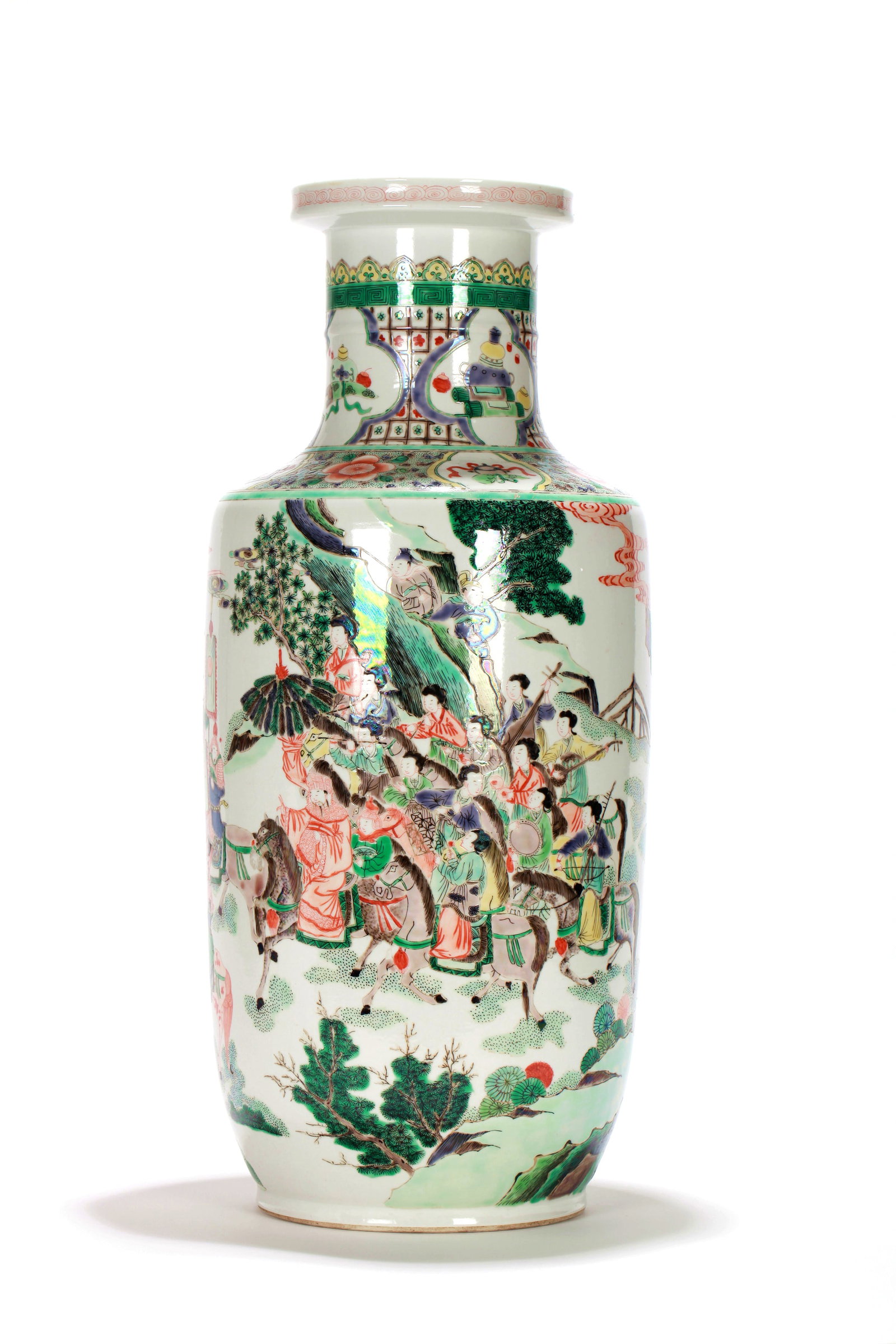 A WUCAI FIGURE RIBBED VASE - 2