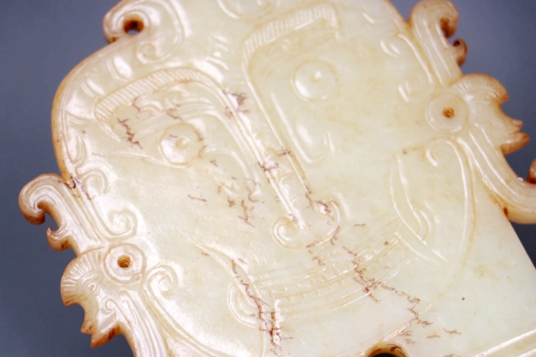 A SPIRIT FACE PATTERN POETIC JADE SCEPTER - 8