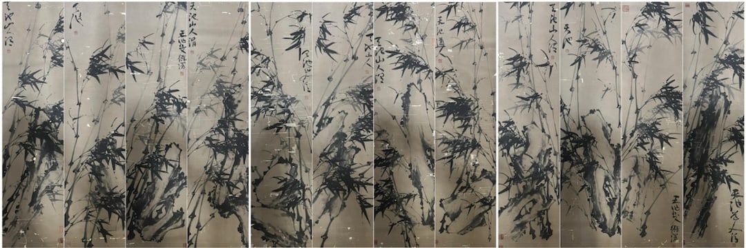 A CHINESE HAND PAINTING ALBUM WITH THE MARK OF XU WEI: A CHINESE HAND PAINTING ALBUM WITH THE MARK OF XU WEI 136*32CM*12