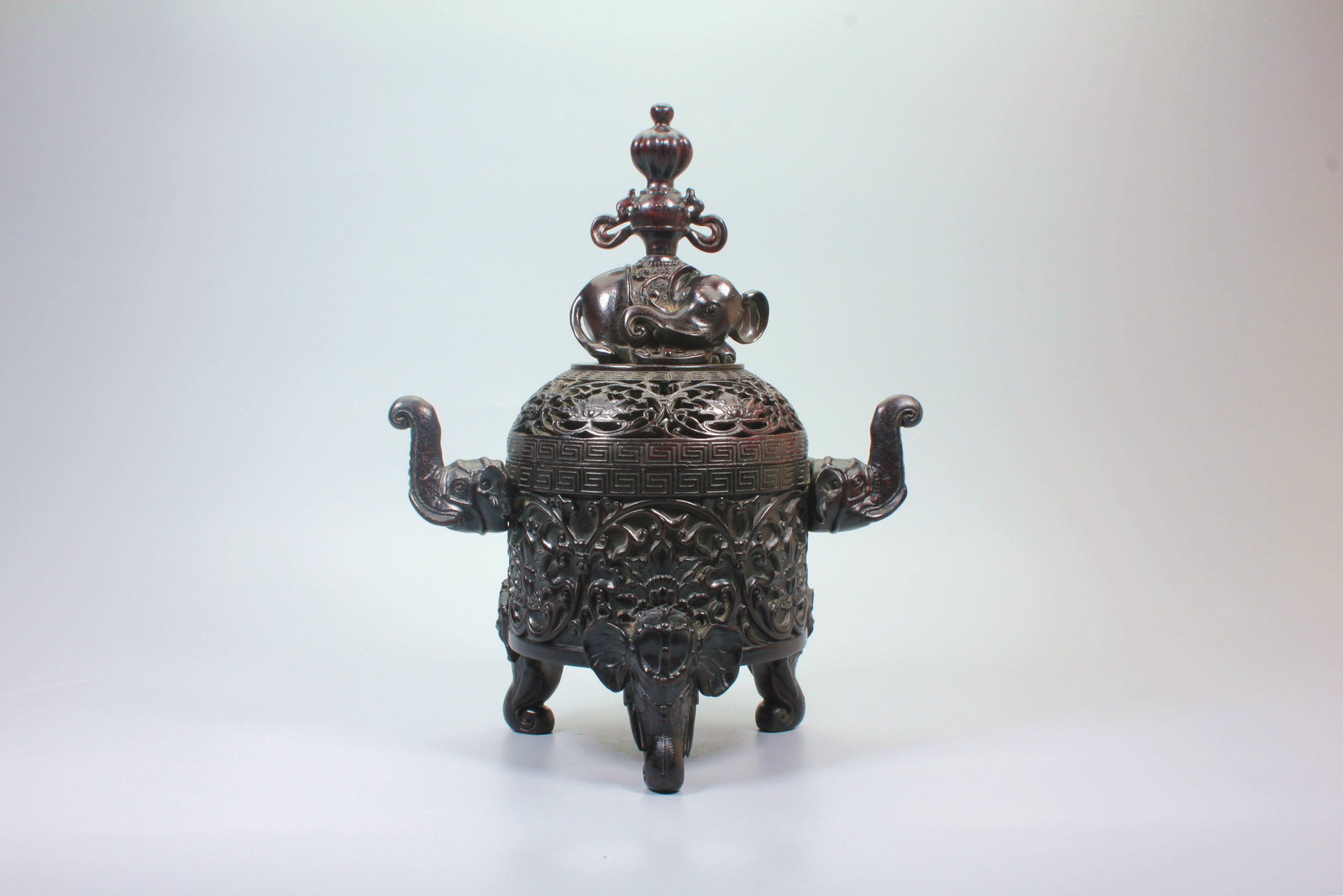 A ZITAN ELEPHANT KNOB ELEPHANT EAR ELEPHANT FOOT INCENSE BURNER (1 of 14)