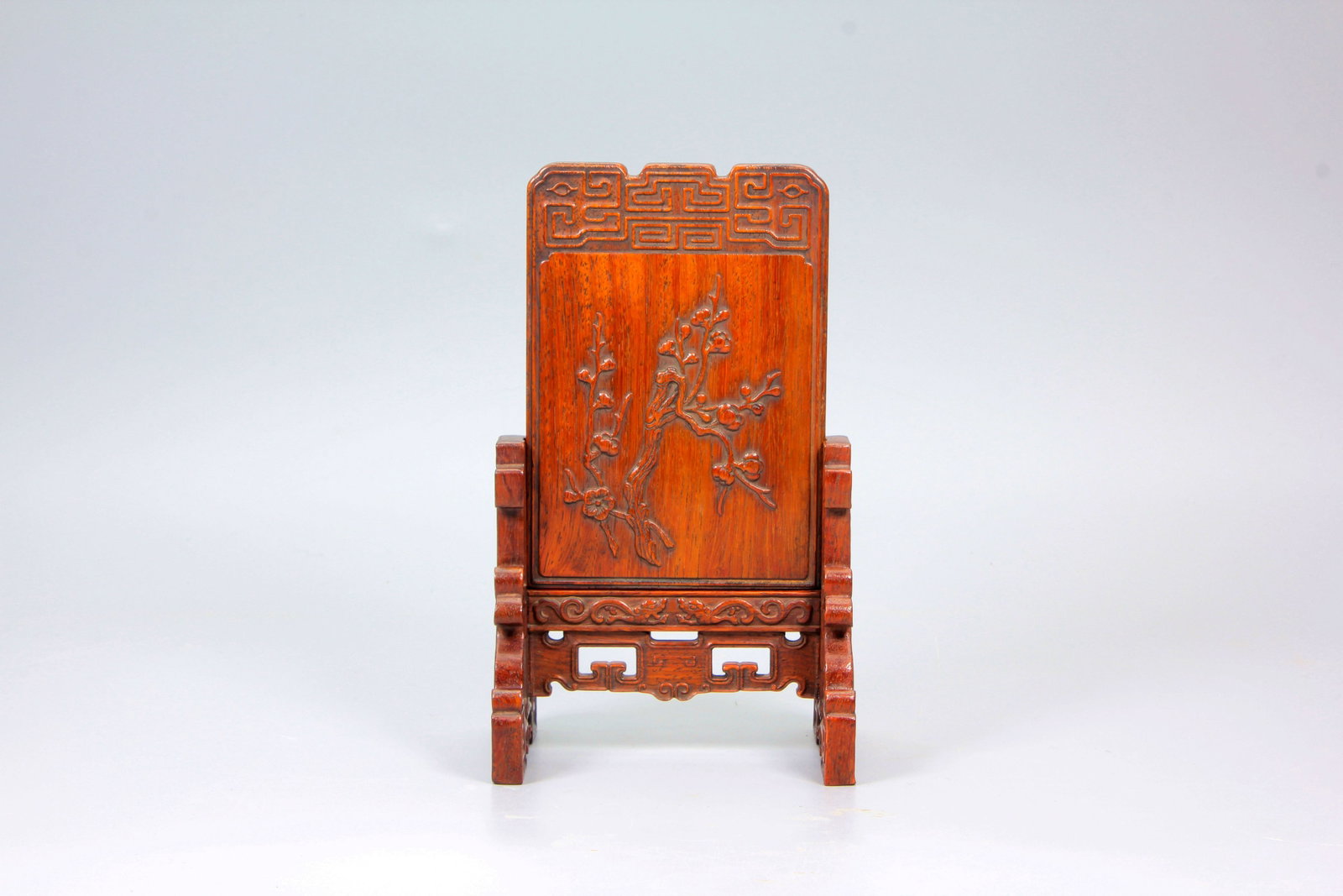 A HUANGHUALI PLUM BLOSSOM POEM TABLE SCREEN: A HUANGHUALI PLUM BLOSSOM POEM TABLE SCREEN H:17.5CM,L:7.4CM,W:10.3CM