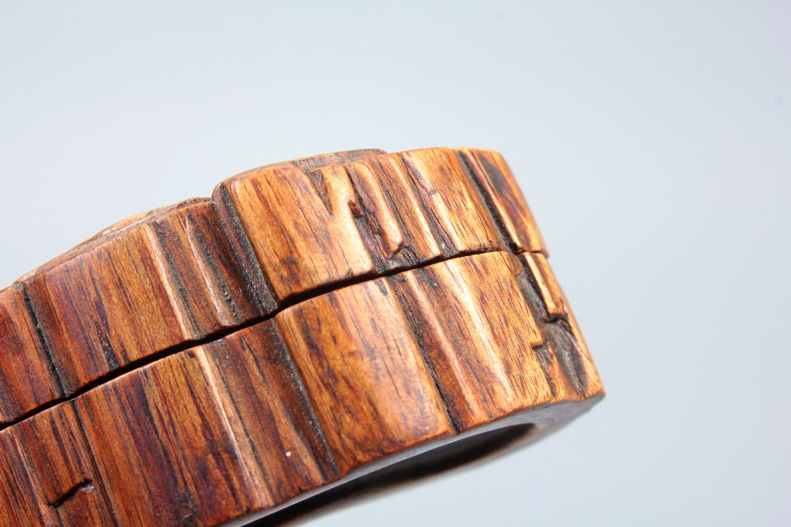 A EAGLEWOOD GANODERMA LINGZHI PATTERN COVER BOX - 7