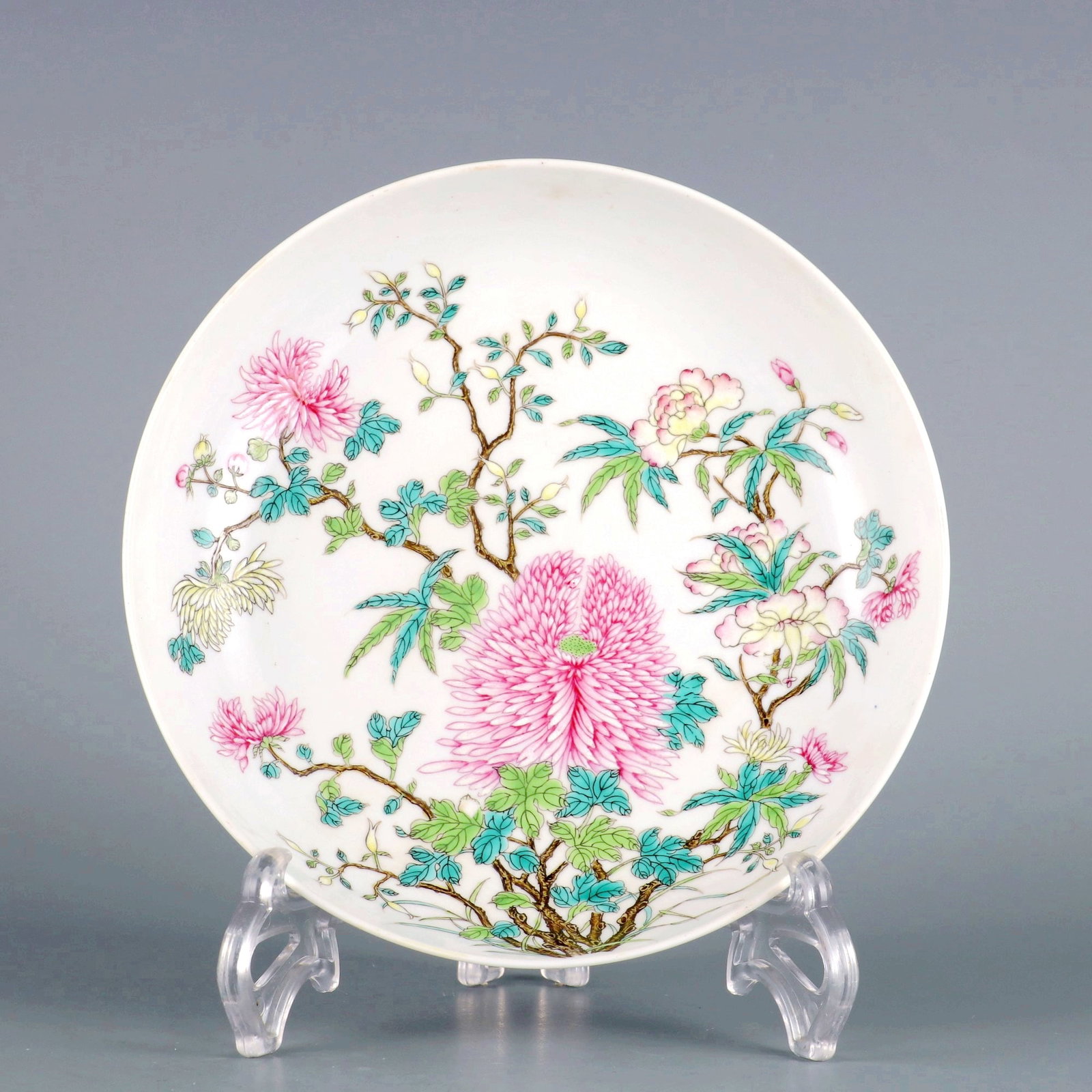 A FAMILLE ROSE CHRYSANTHEMUM APPRECIATION DISH (1 of 9)