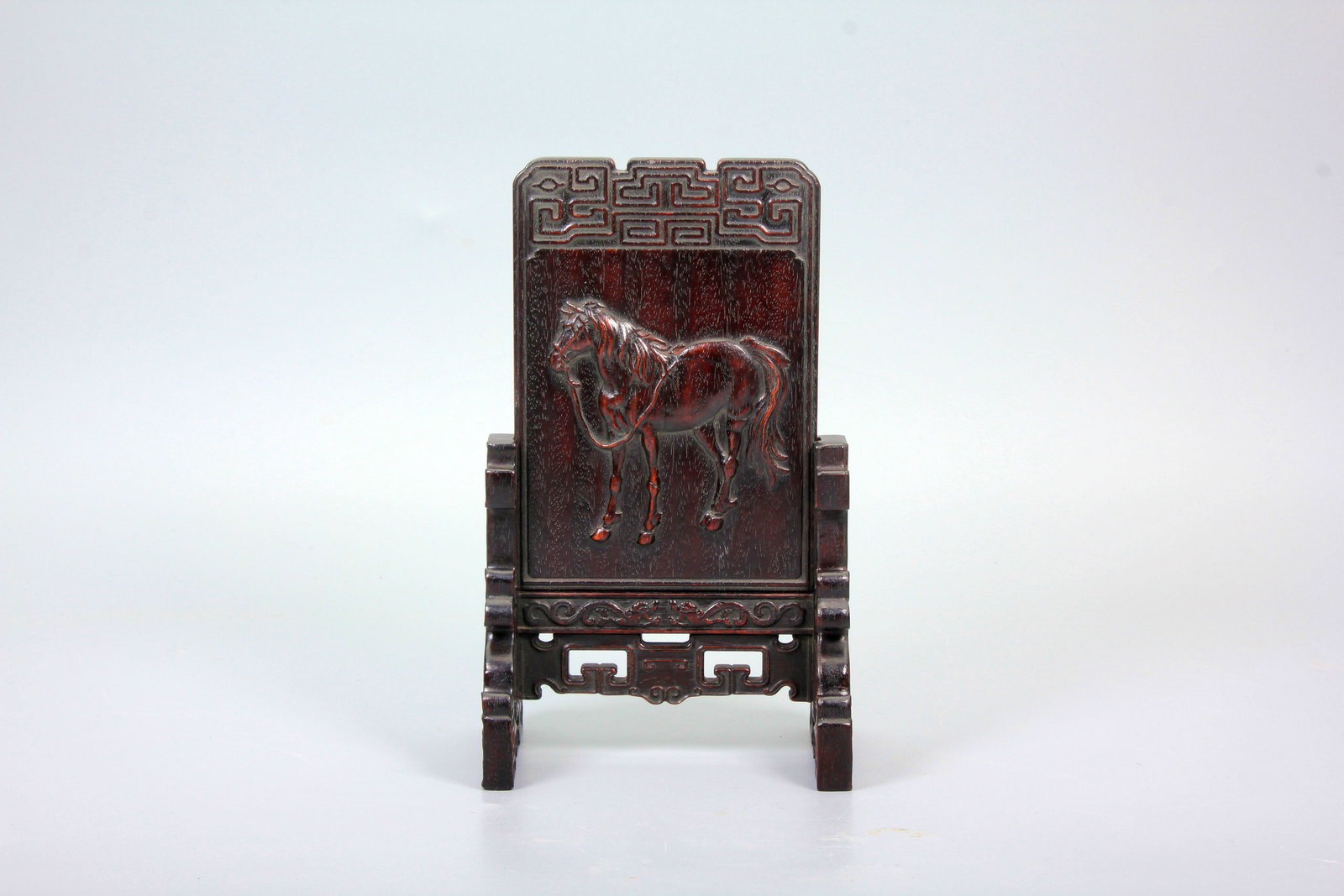 A ZITAN HORSE POEM TABLE SCREEN: A ZITAN HORSE POEM TABLE SCREEN H:17.5CM,L:7.4CM,W:10.4CM