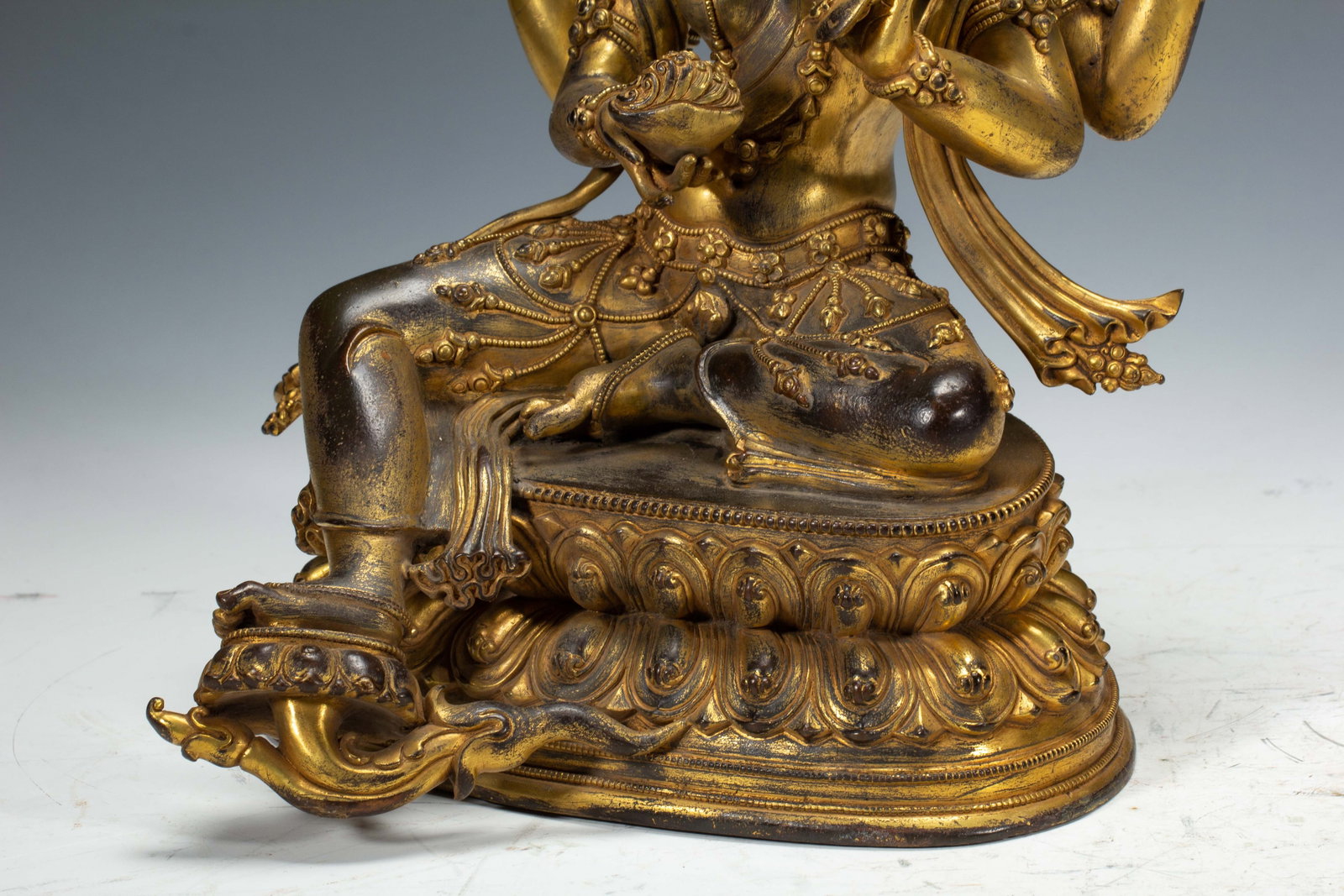 Chinese Gilt Bronze Buddhist Deity Statue - 7